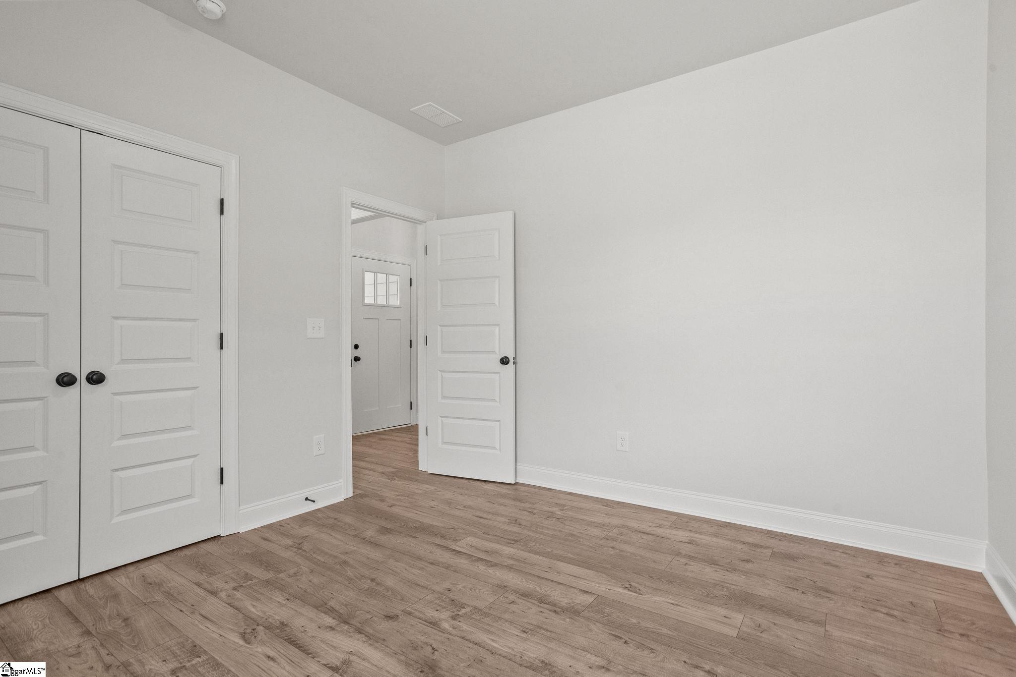 111 Nannies Circle Property Photo 6