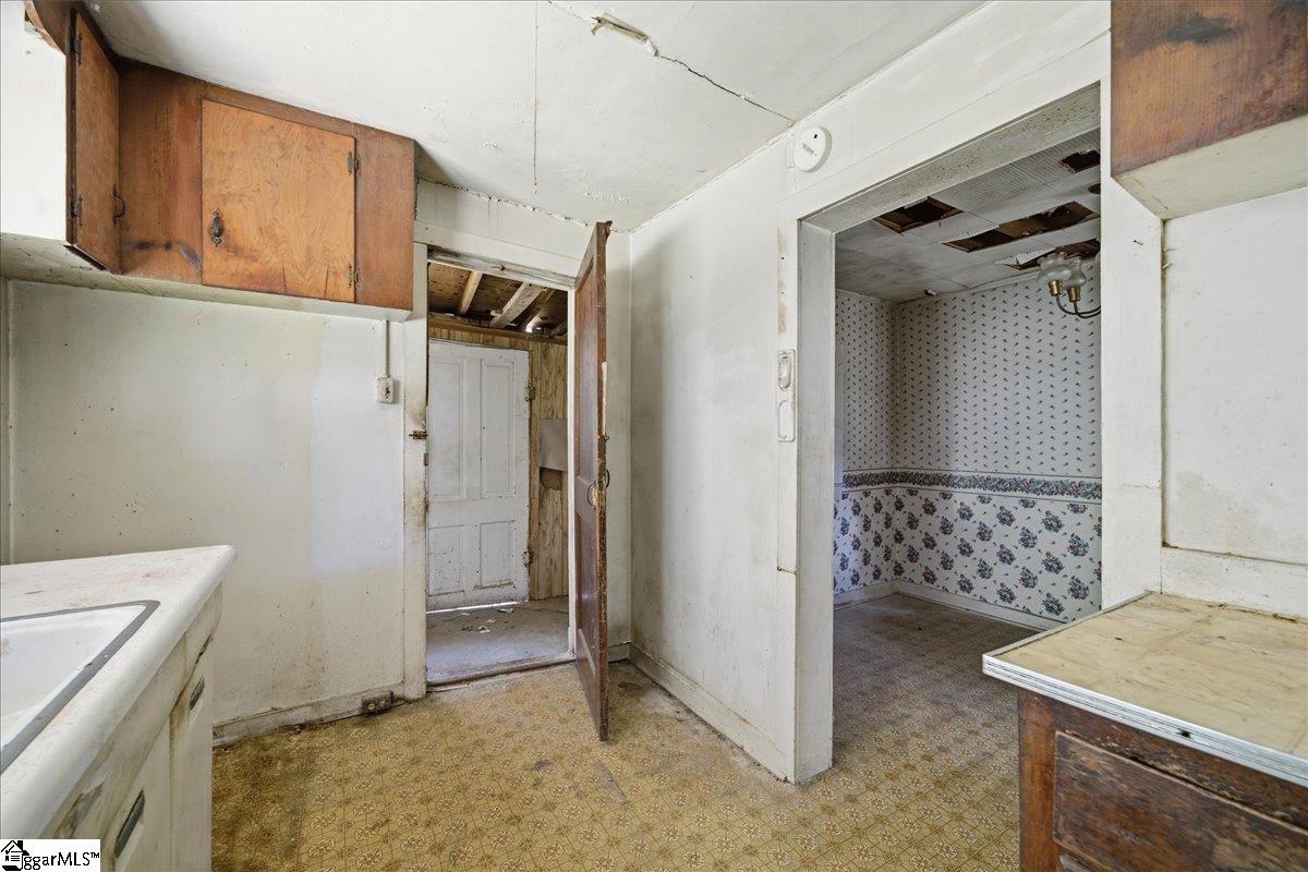 309 Knitting Mill Street Property Photo 8