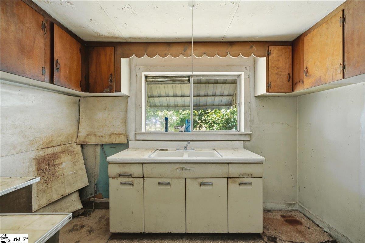 309 Knitting Mill Street Property Photo 9