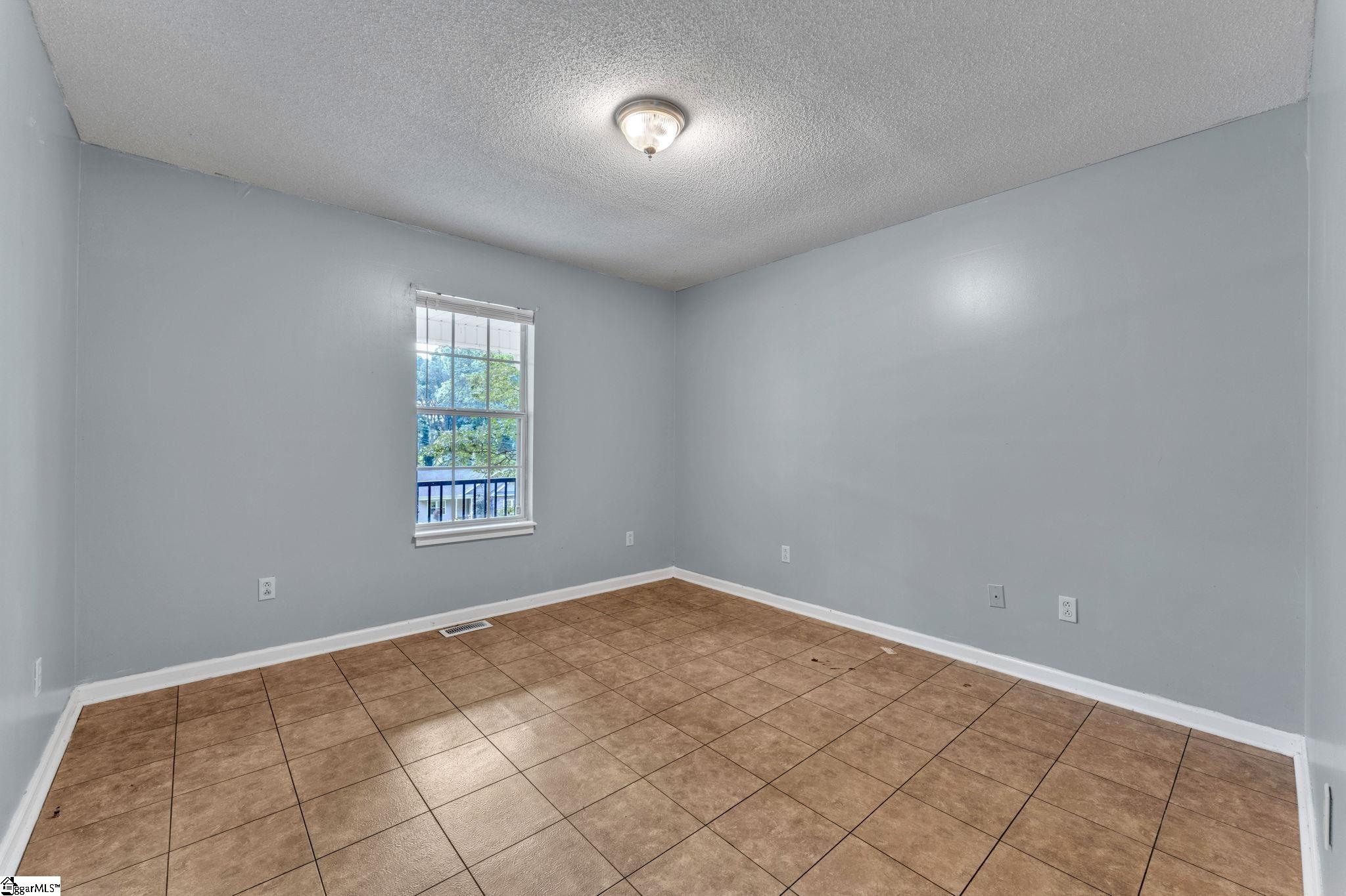 109 Georges Knoll Property Photo 18