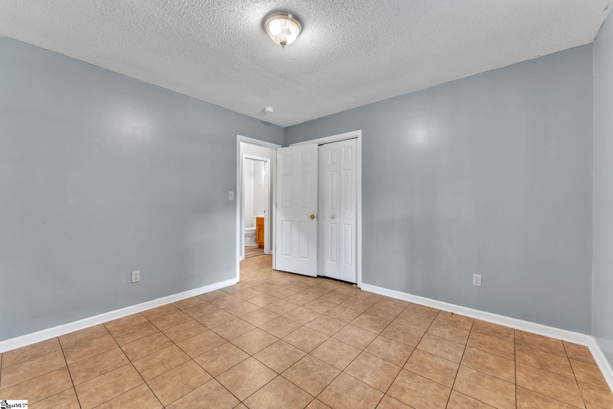 109 Georges Knoll Property Photo 19