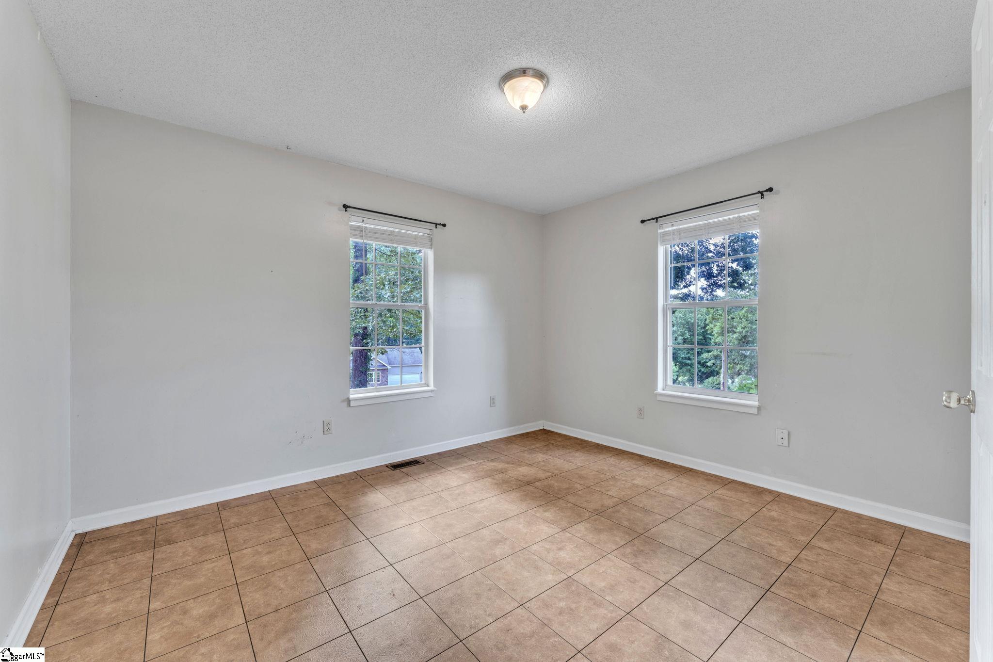 109 Georges Knoll Property Photo 21