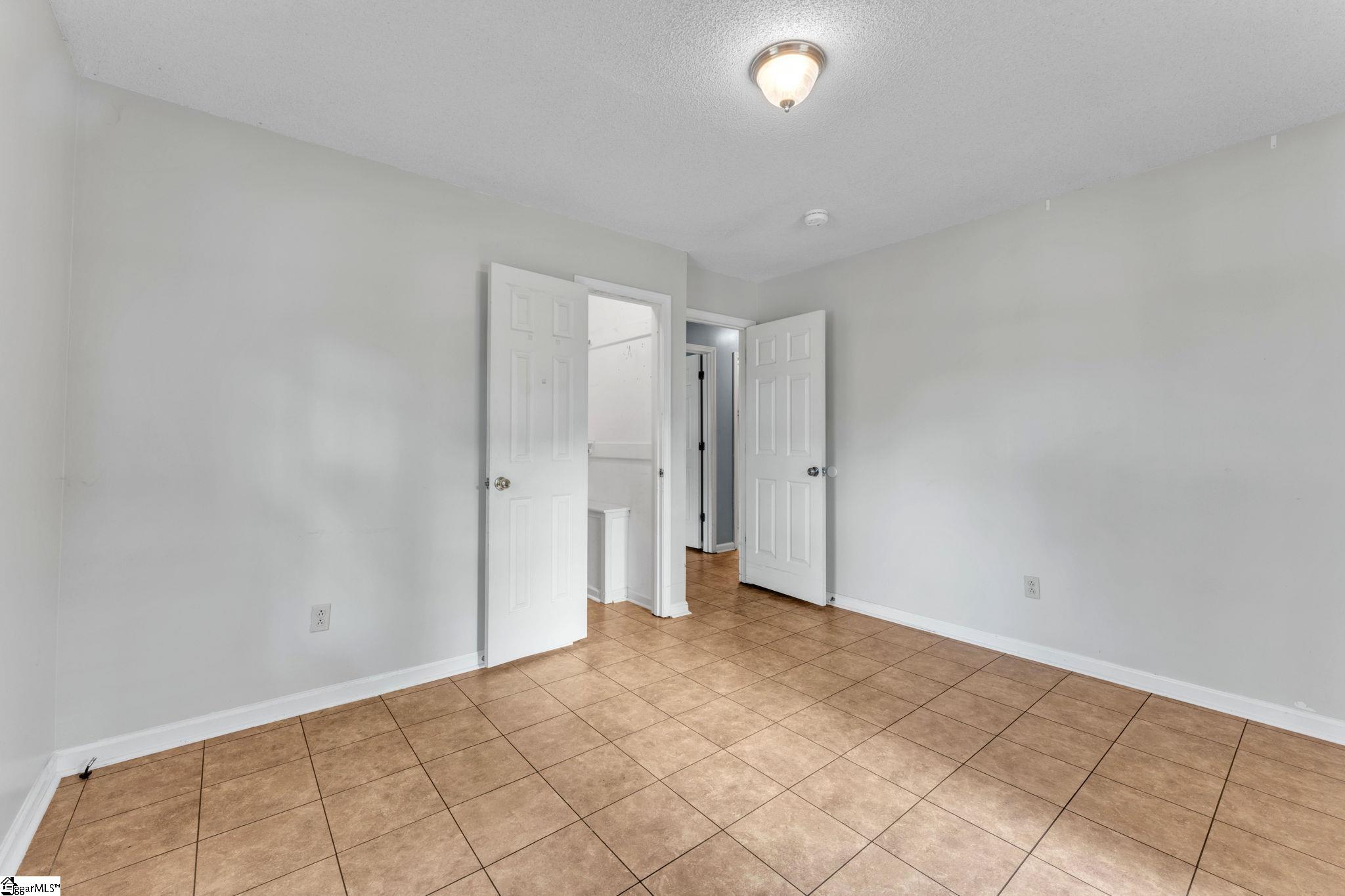 109 Georges Knoll Property Photo 22
