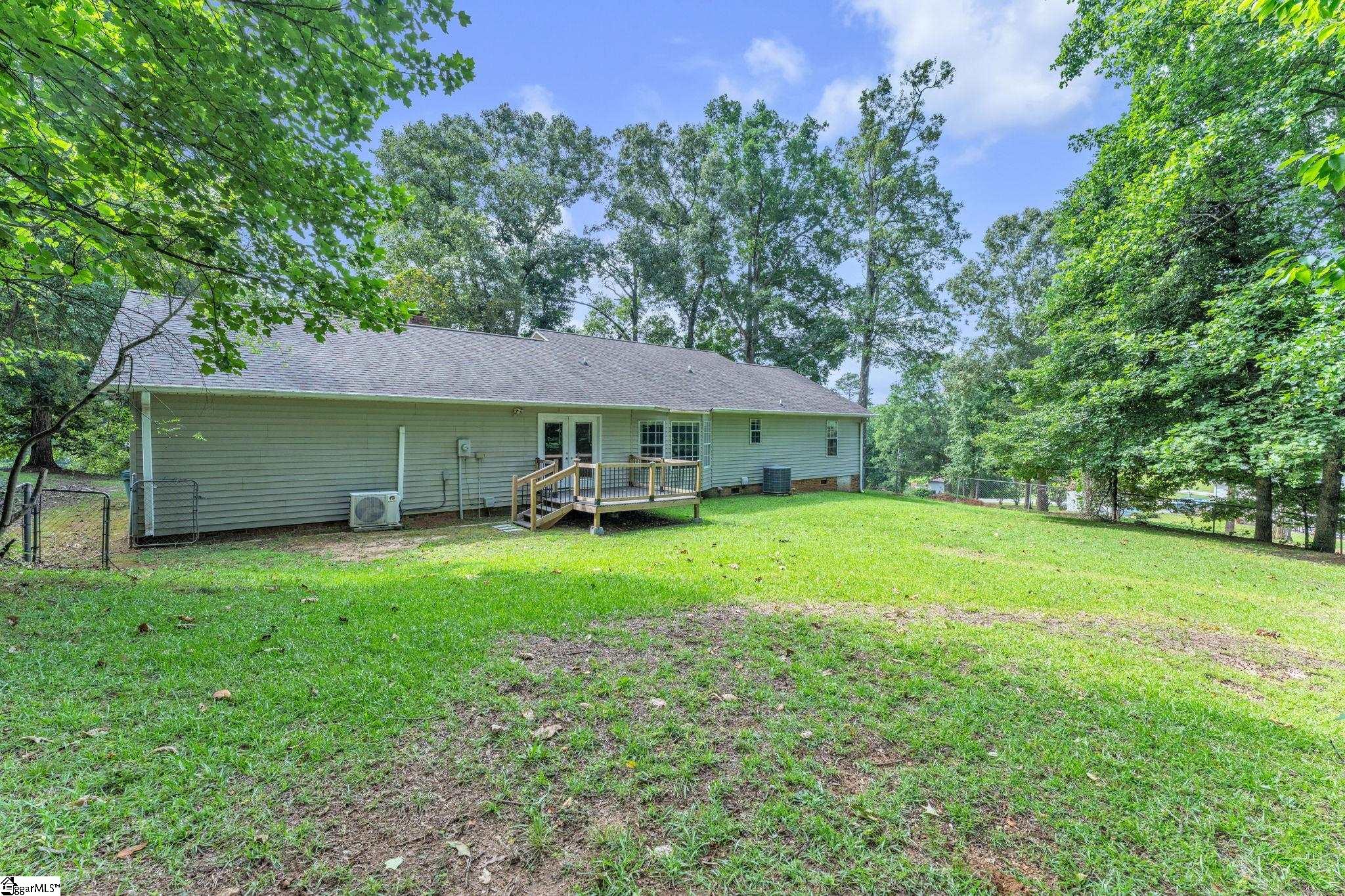 109 Georges Knoll Property Photo 26
