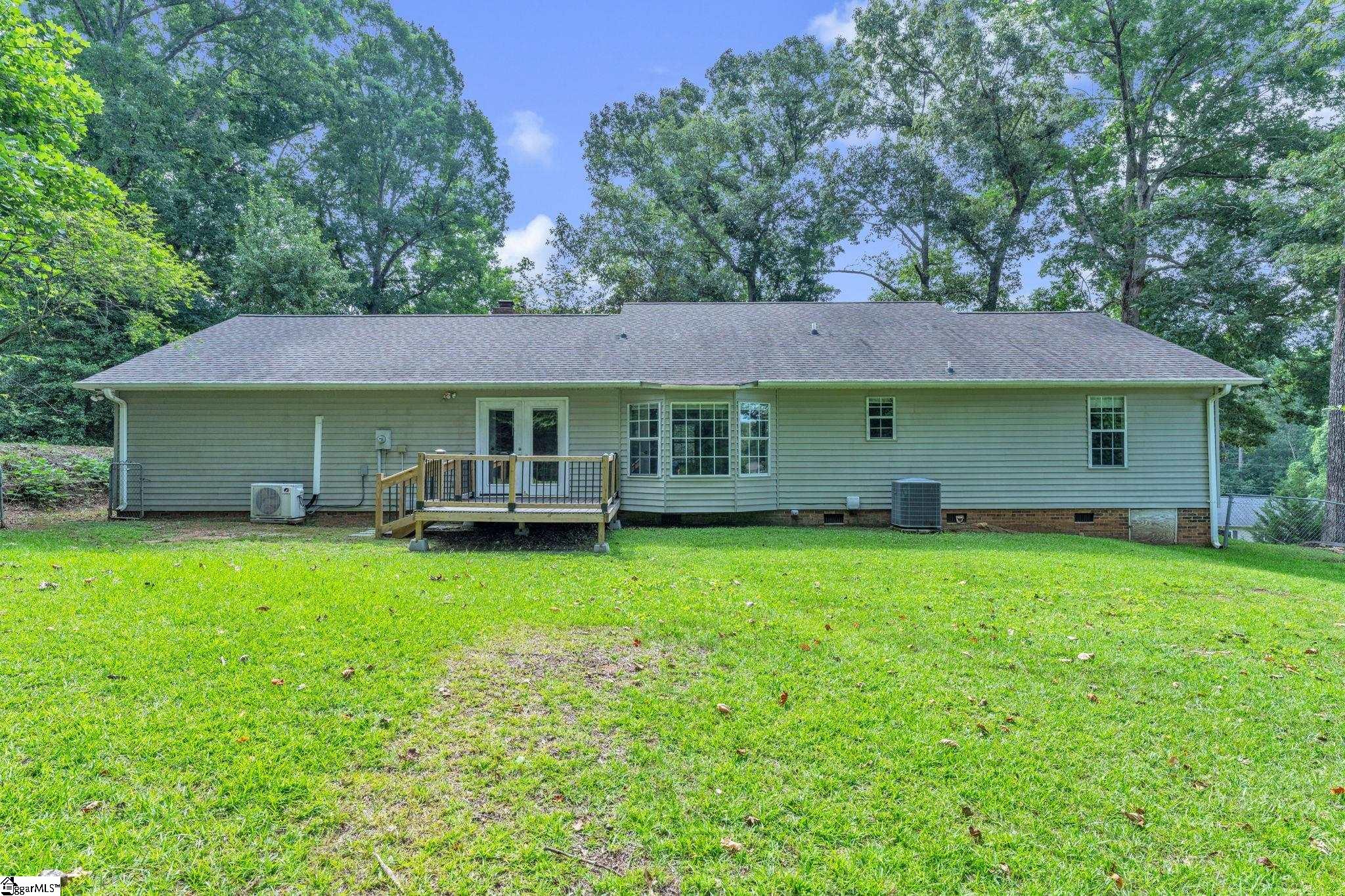 109 Georges Knoll Property Photo 27