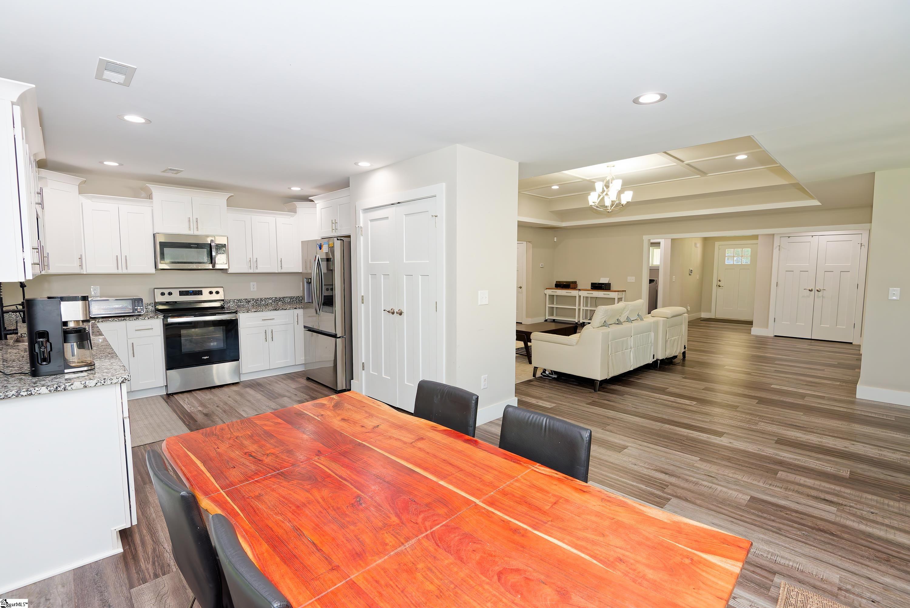 190 Eastberrys Creek Drive Property Photo 15