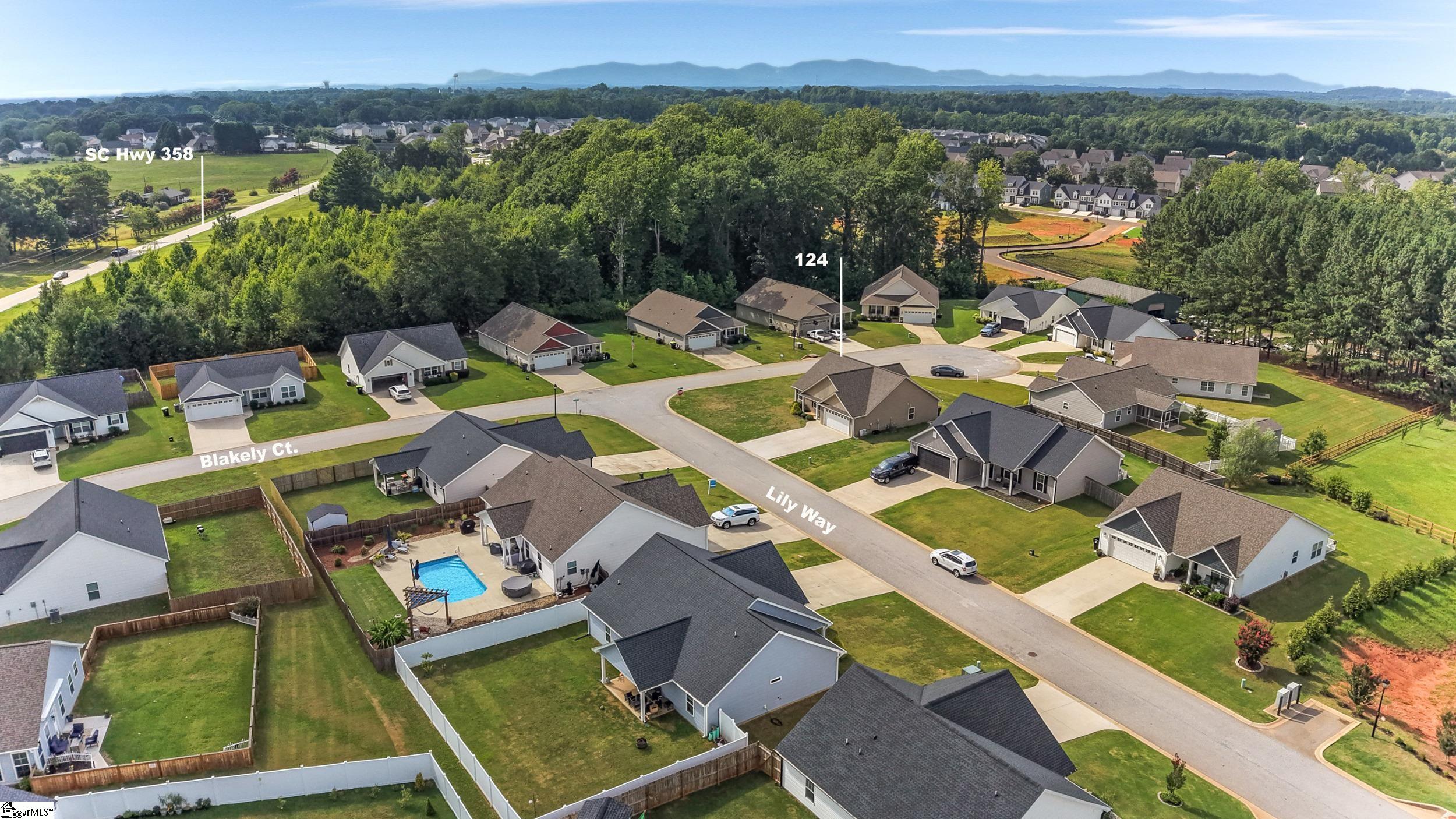 124 Lily Way Property Photo 31