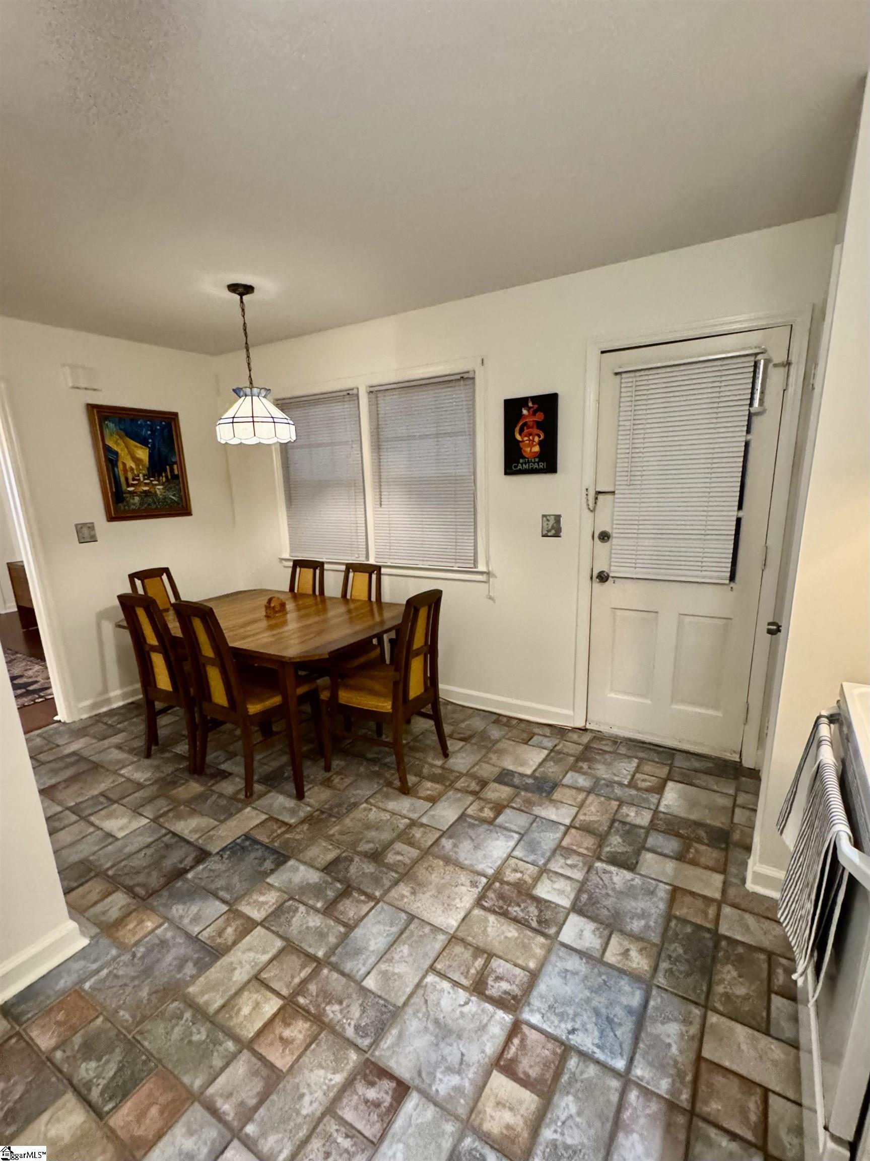 22 Balfer Court Property Photo 4