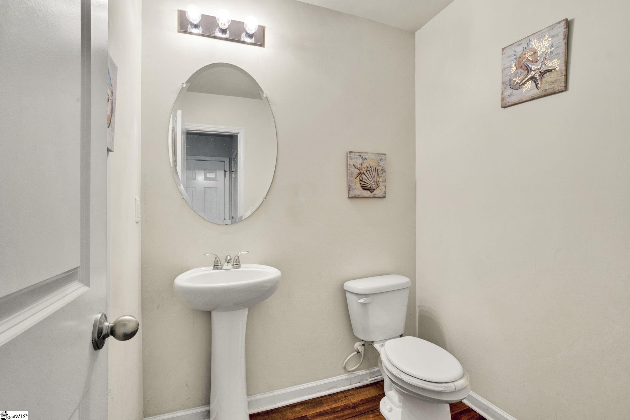 156 Queens Circle Property Photo 9