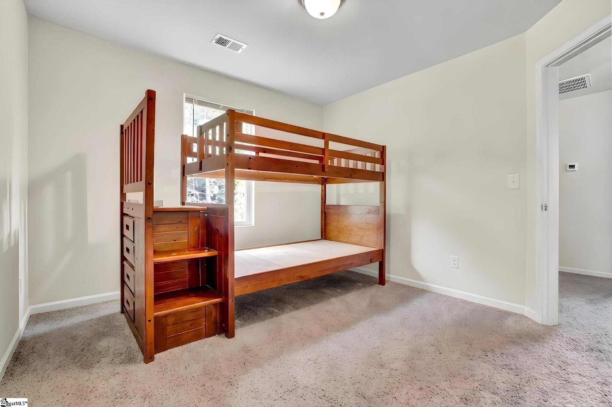 156 Queens Circle Property Photo 14