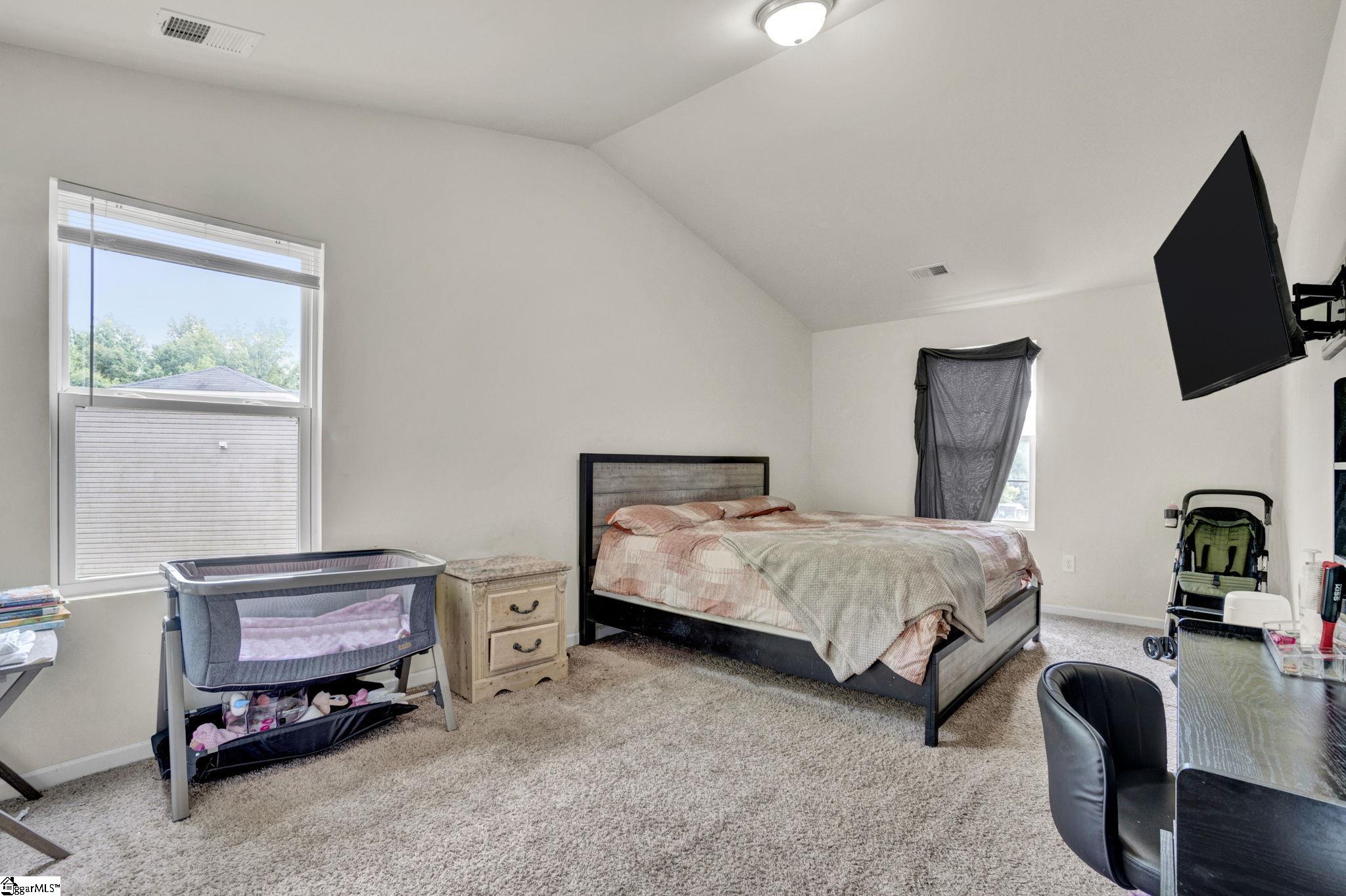156 Queens Circle Property Photo 19