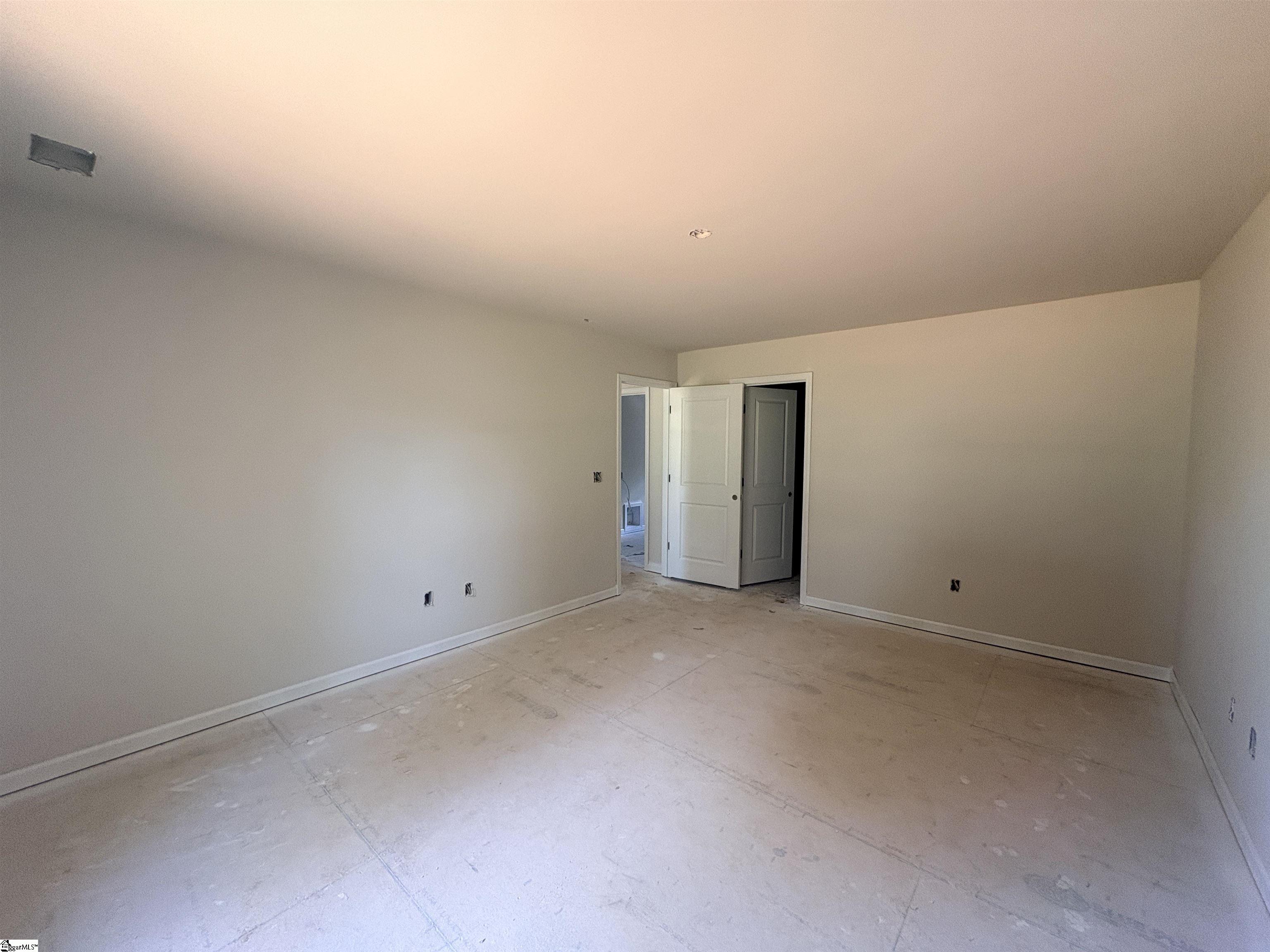 405 Lake Circle Drive Property Photo 10