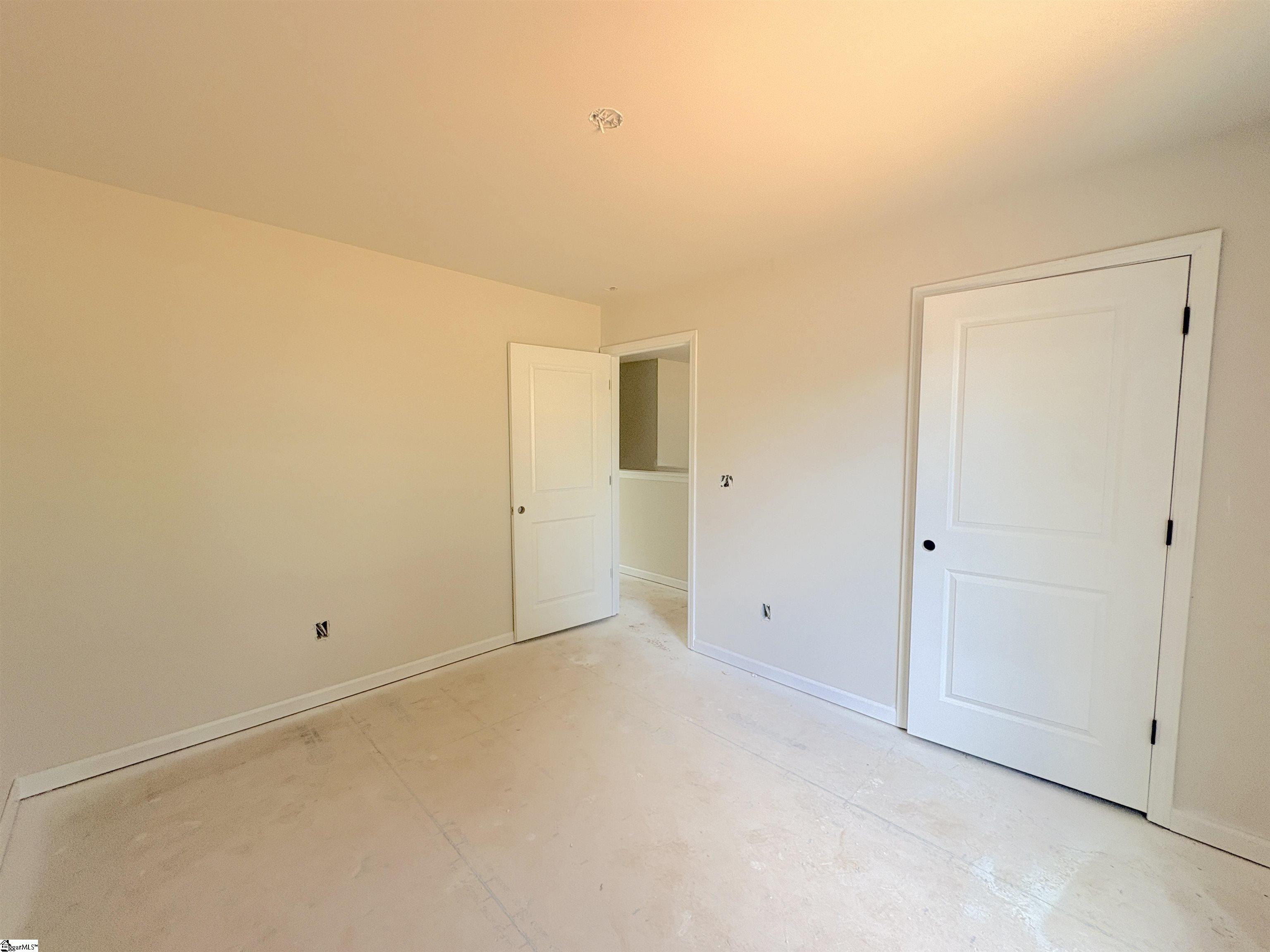 405 Lake Circle Drive Property Photo 12