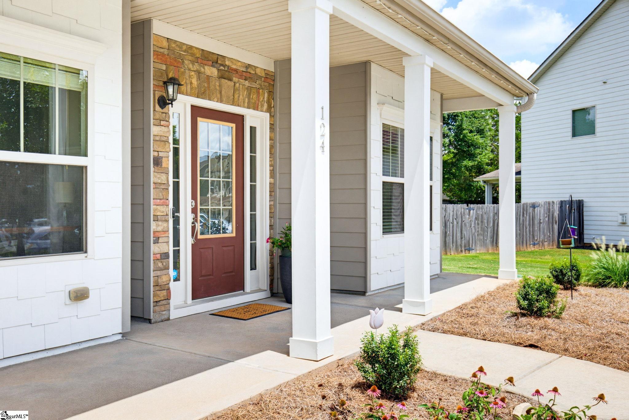 124 Claiborne Road Property Photo 3