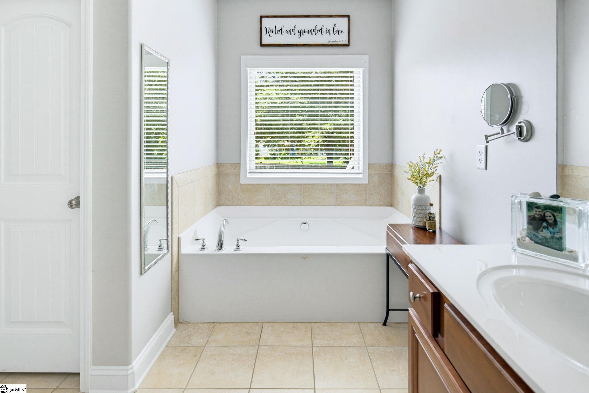 124 Claiborne Road Property Photo 27