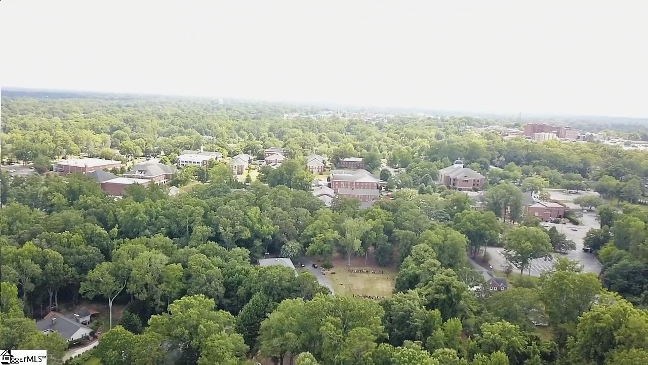 1208 Echo Hollow Road Property Photo 4