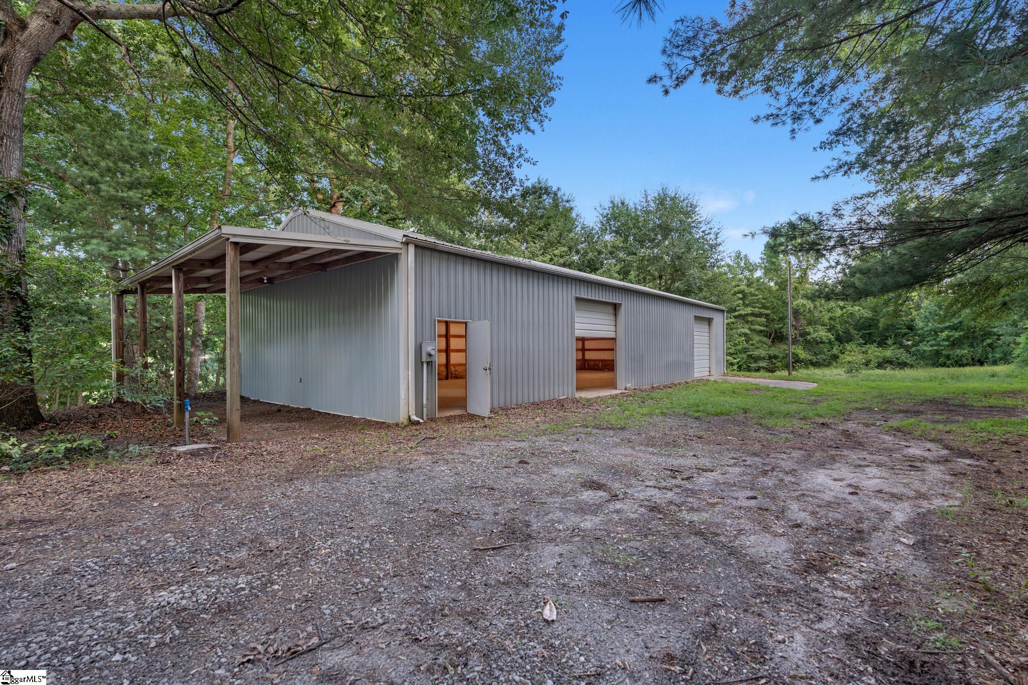 208 Eastland Drive Property Photo 42