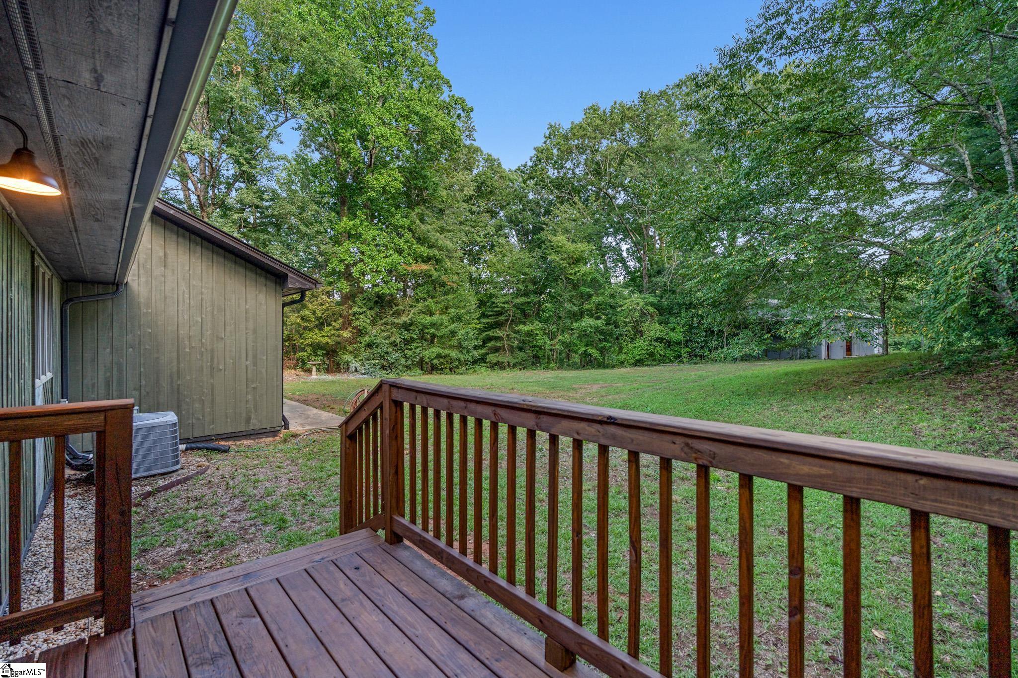 208 Eastland Drive Property Photo 44