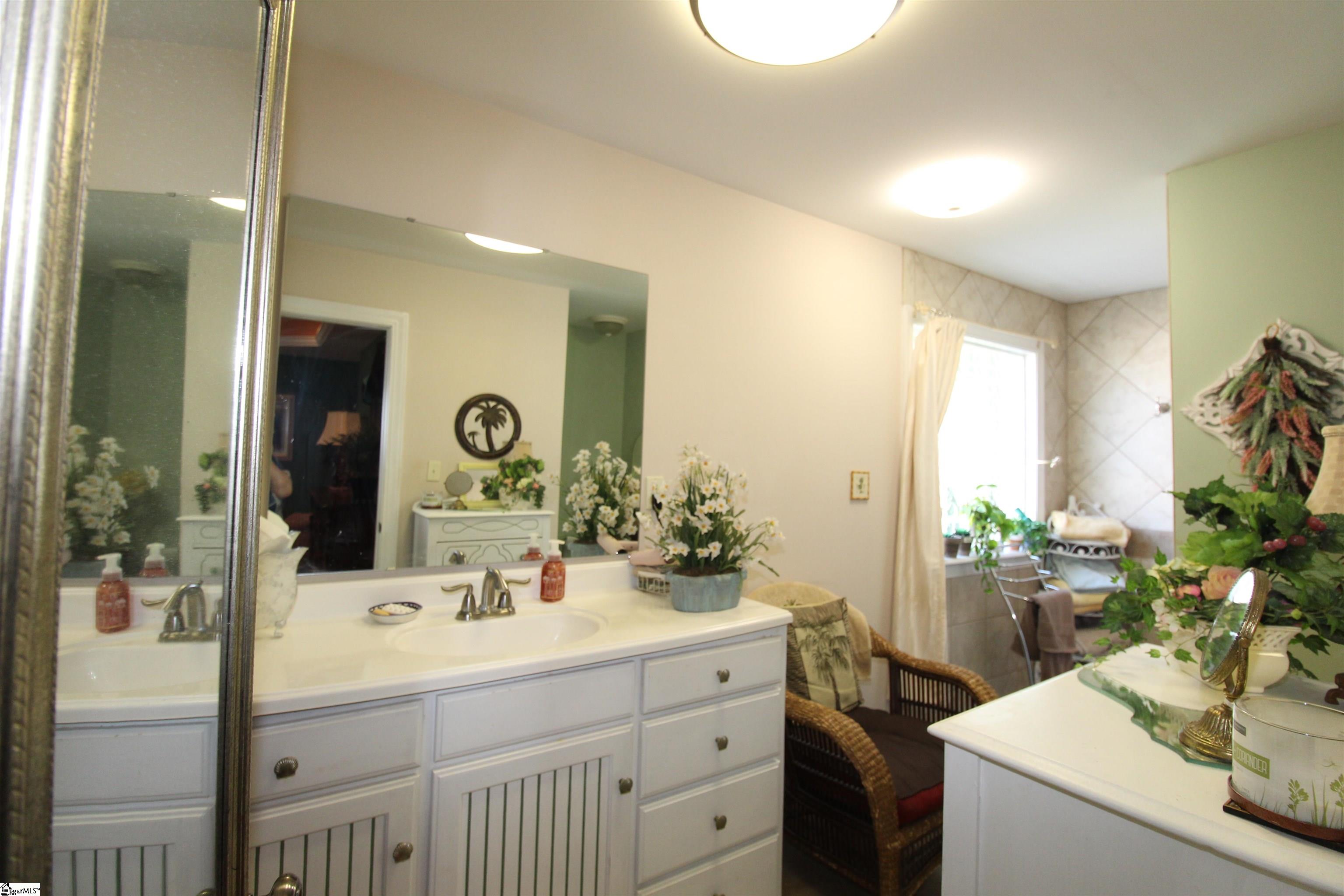 178 Tuscany Lane Property Photo 18