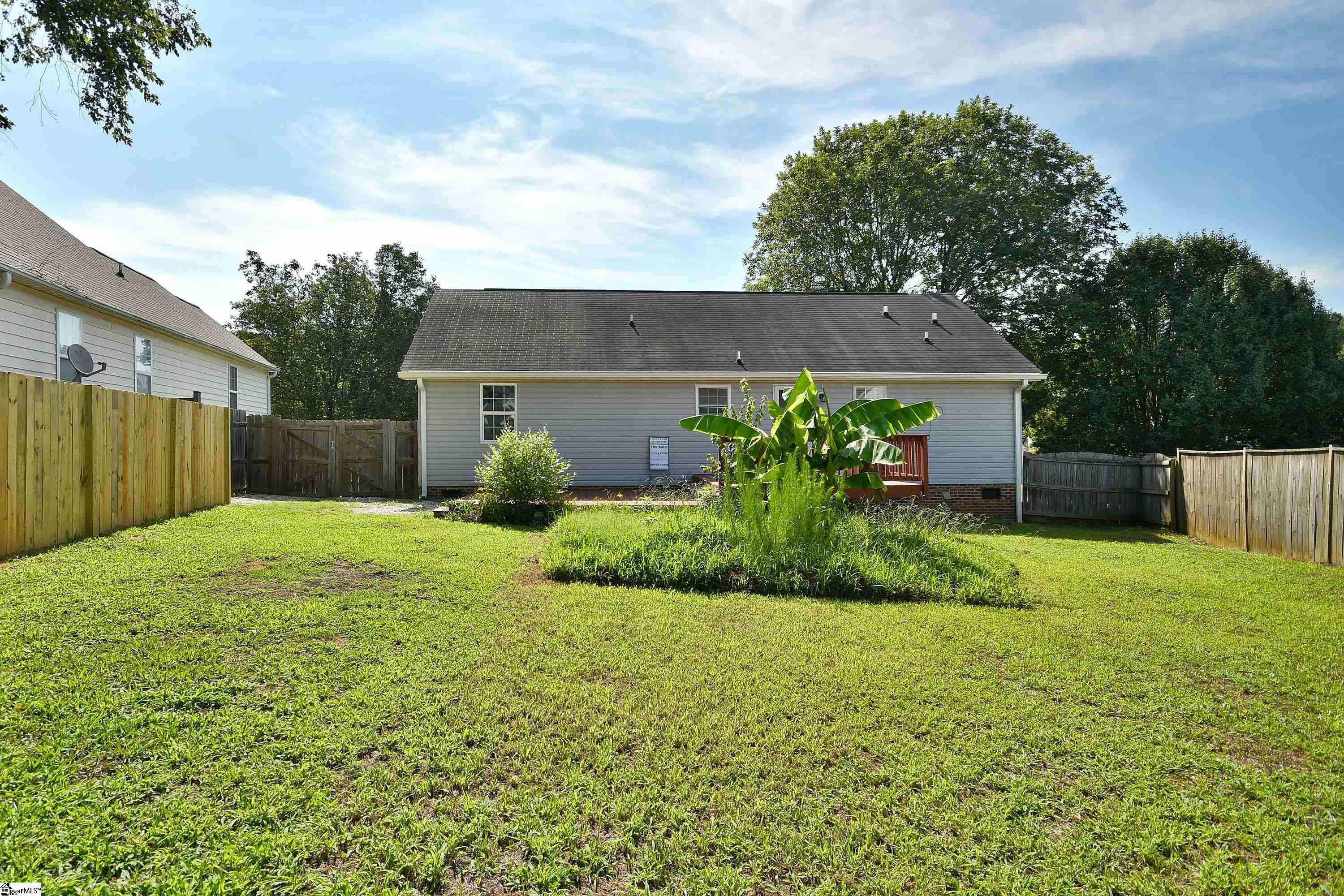 8 Montvale Drive Property Photo 3