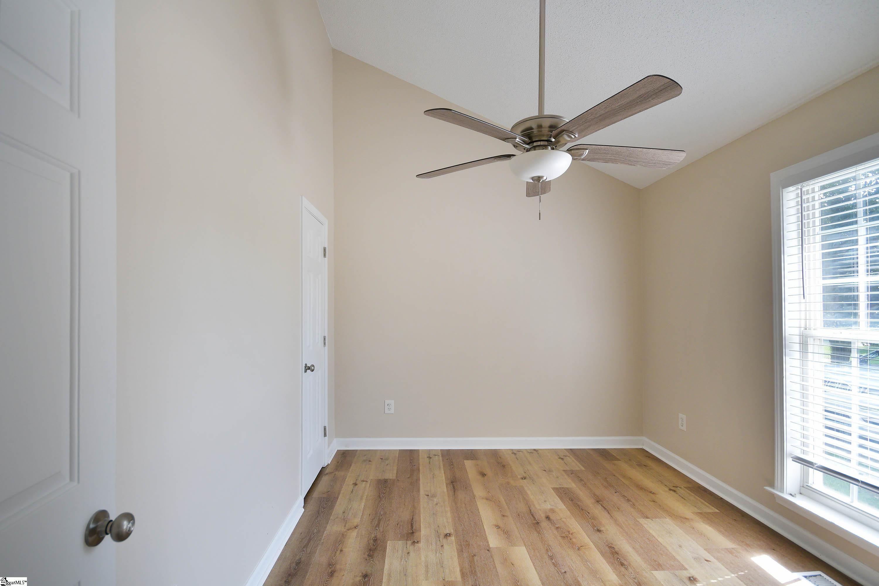 8 Montvale Drive Property Photo 7