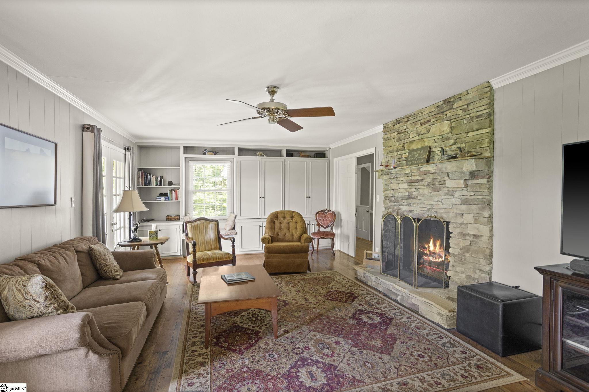 651 Altamont Road Property Photo 7