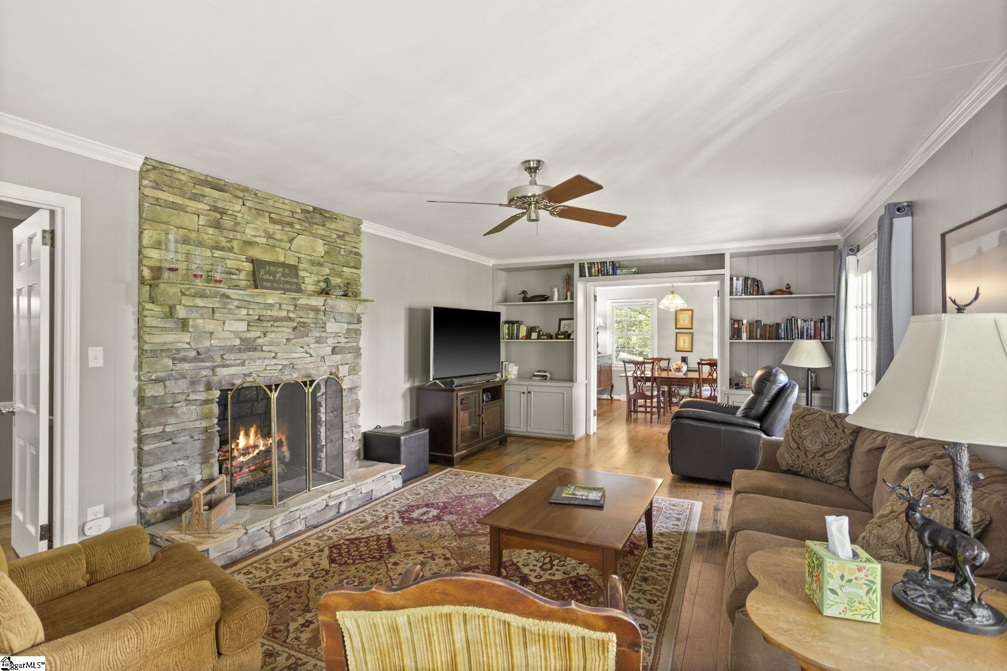 651 Altamont Road Property Photo 8