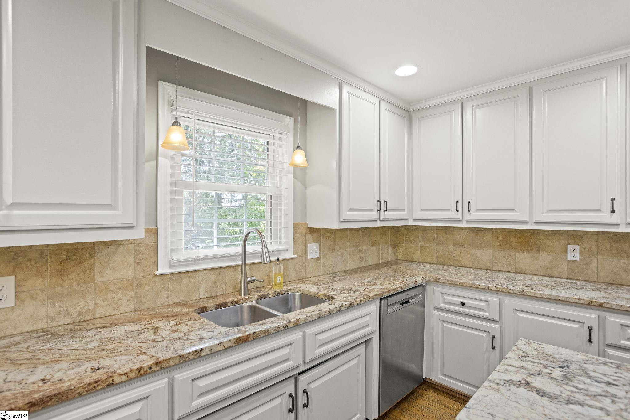 651 Altamont Road Property Photo 13
