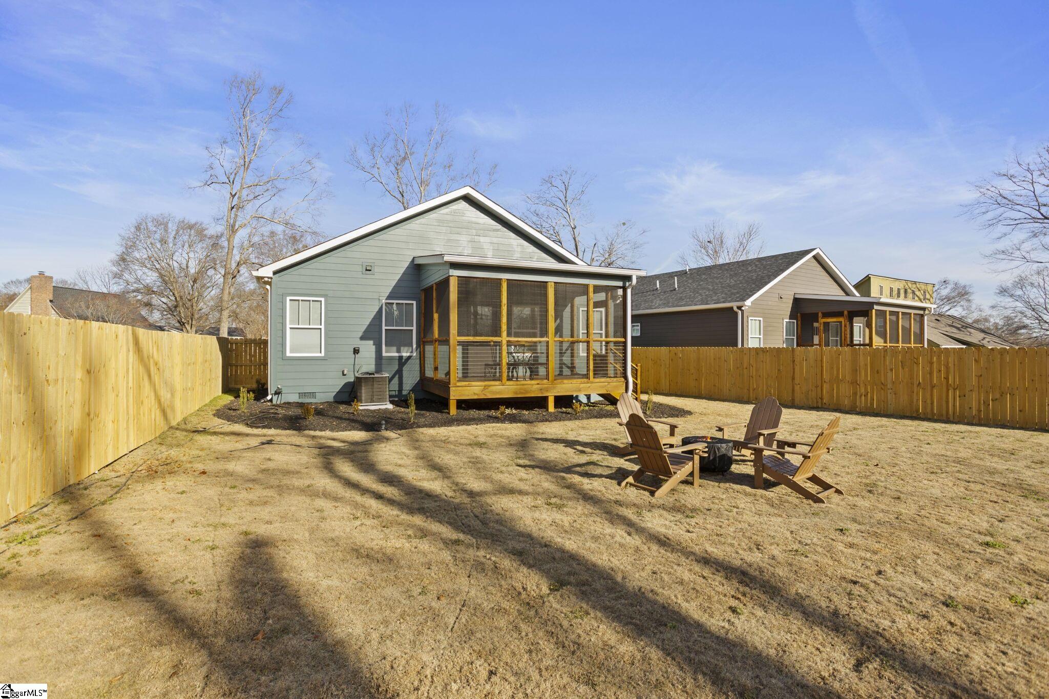 13 Shubuta Court Property Photo 5
