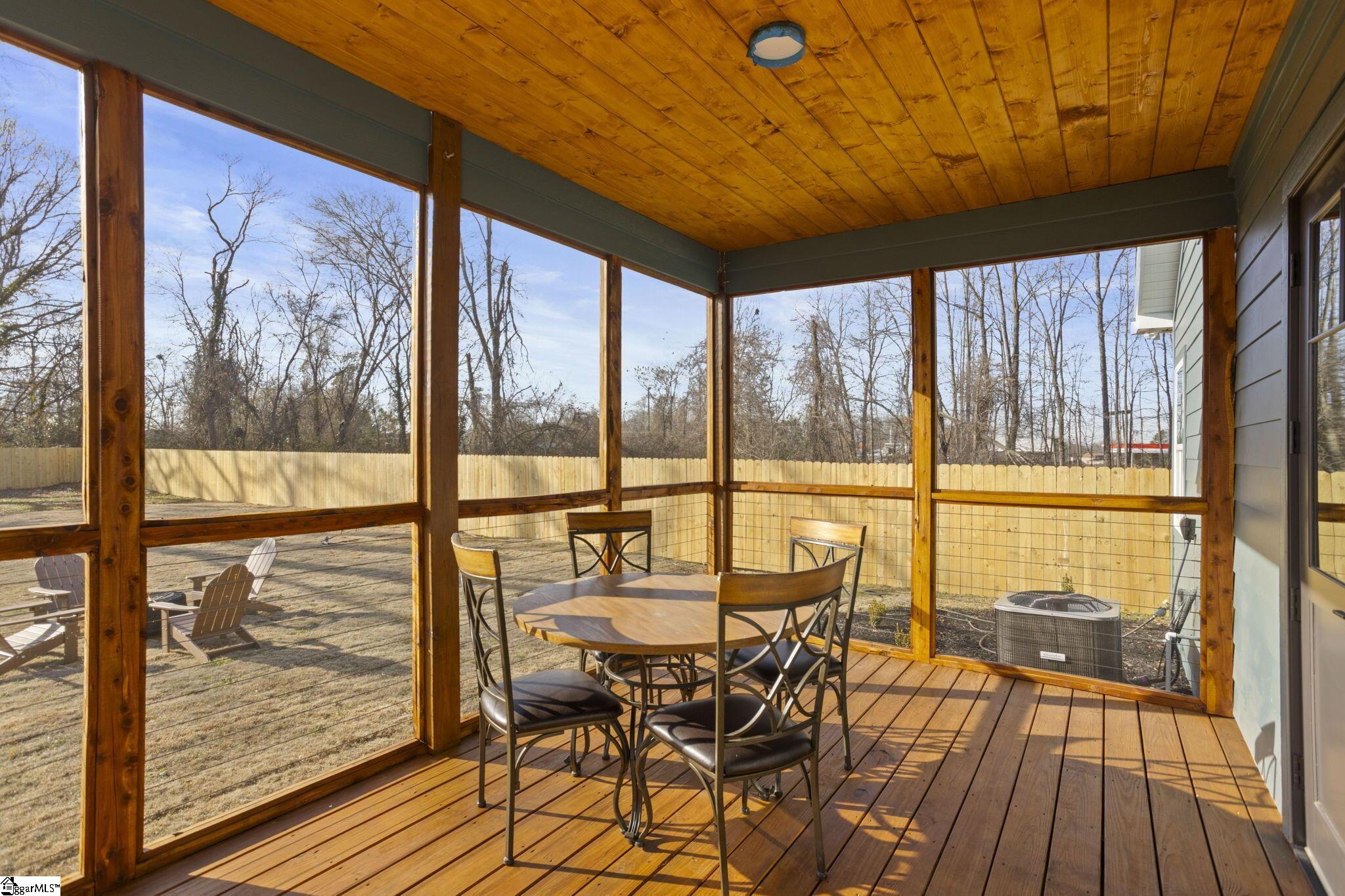 13 Shubuta Court Property Photo 8