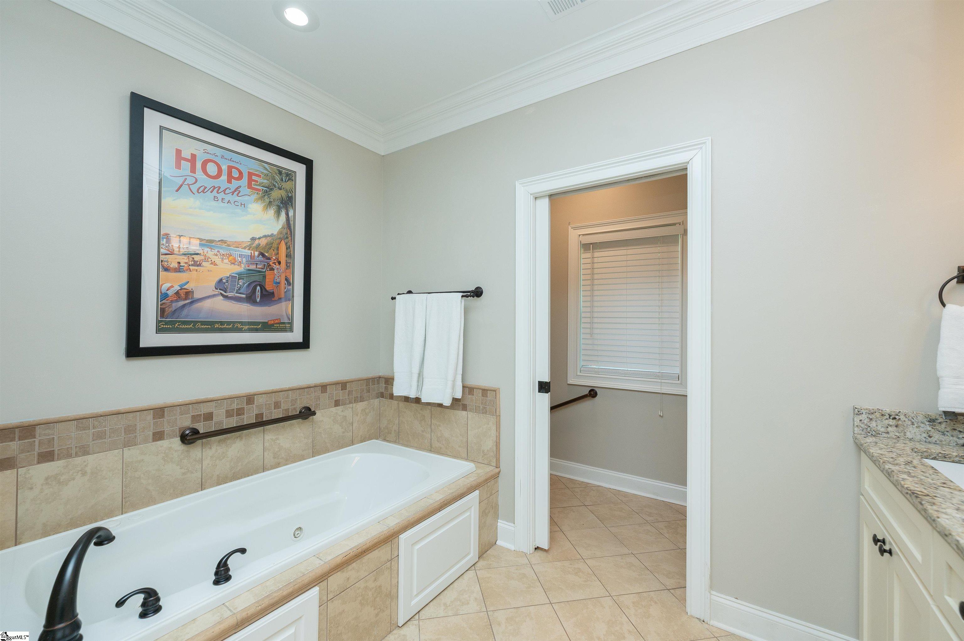 1 Laurel Grove Drive Property Photo 18