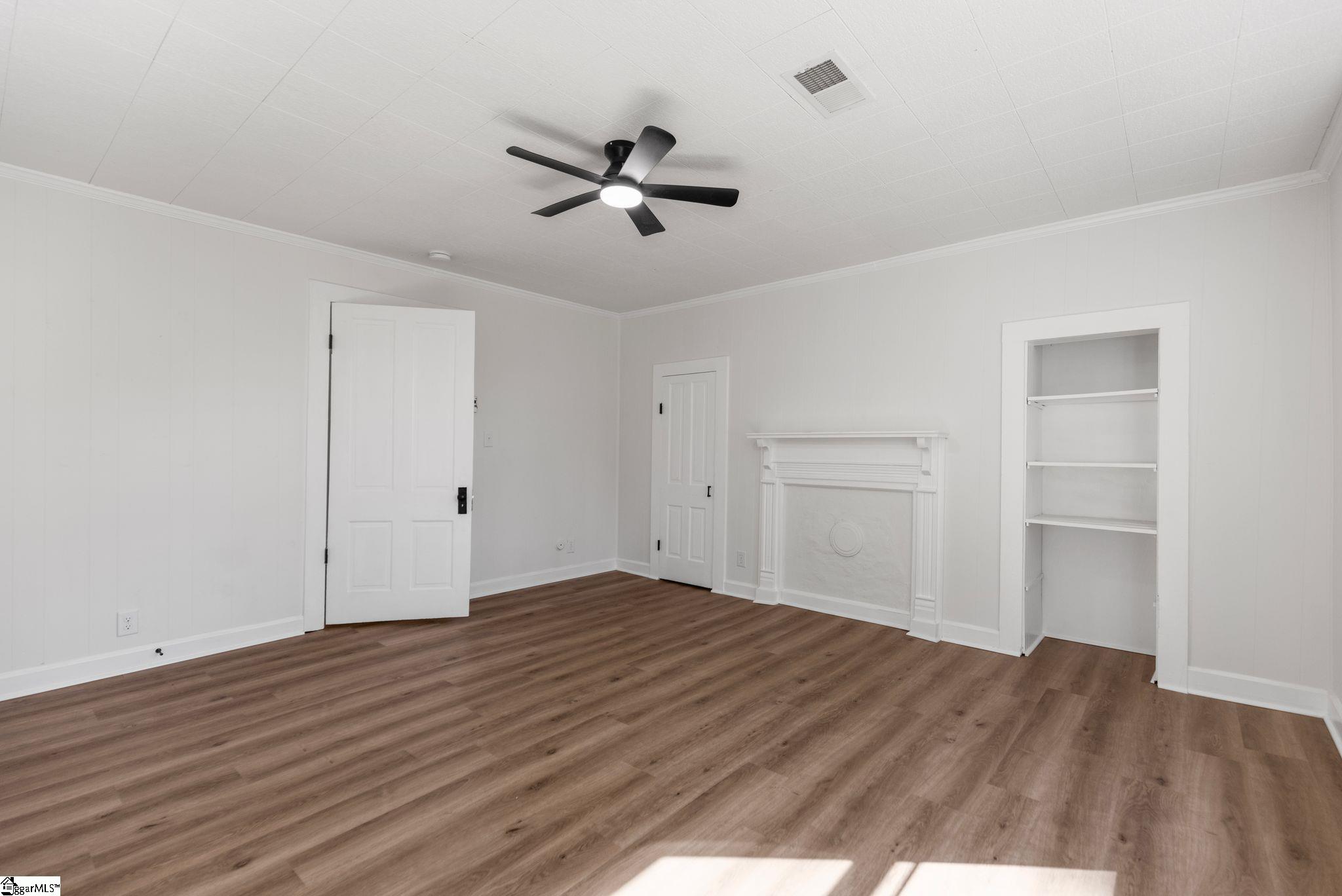 36 Dendy Street Property Photo 12