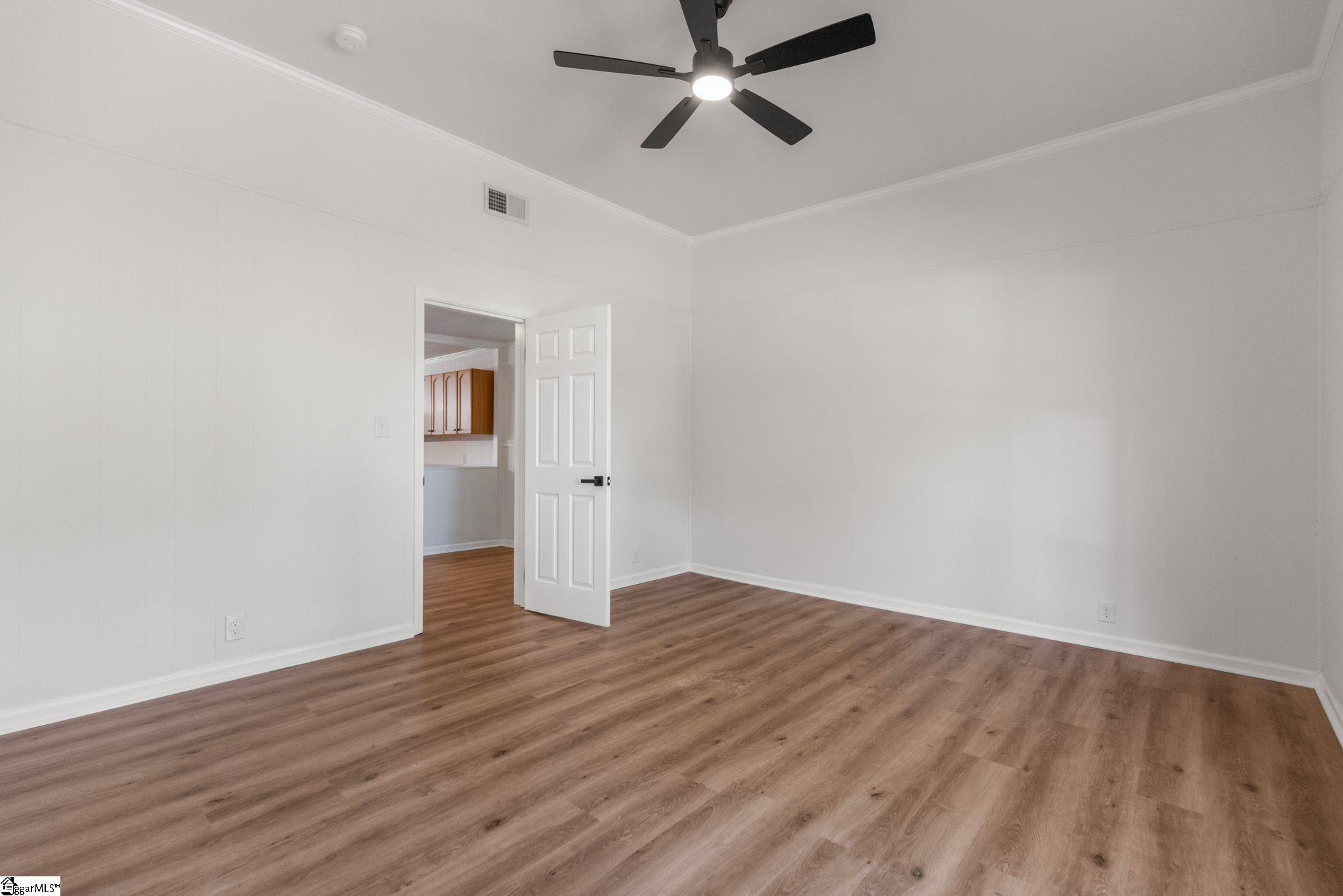 36 Dendy Street Property Photo 17