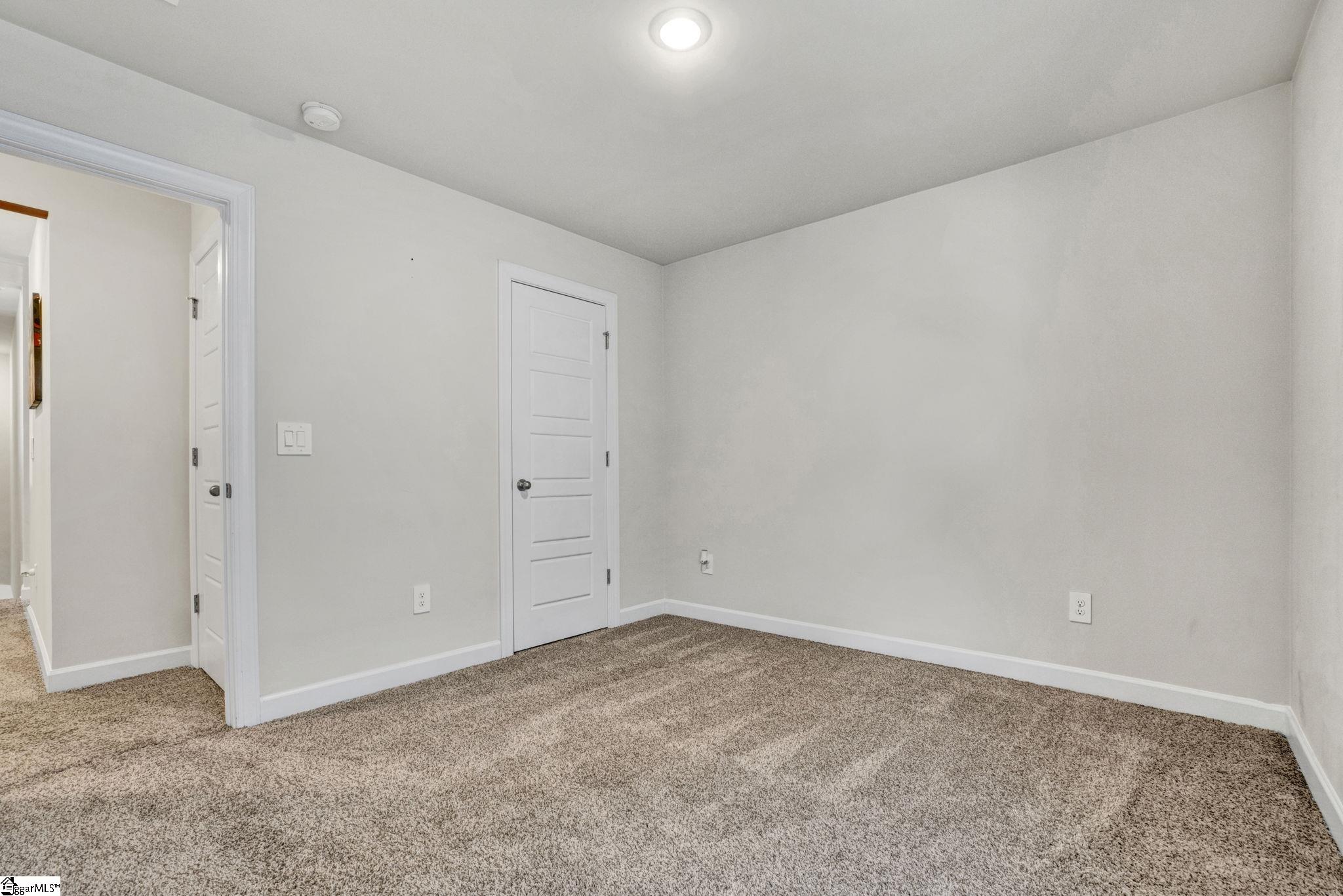 532 Summit View Property Photo 31