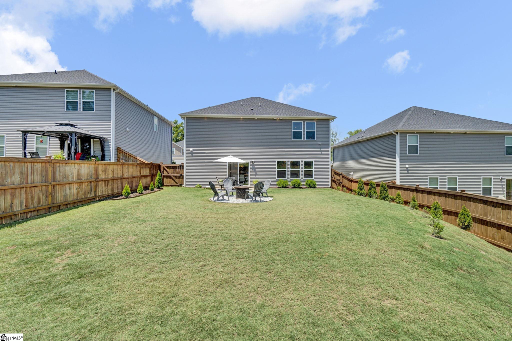 532 Summit View Property Photo 44