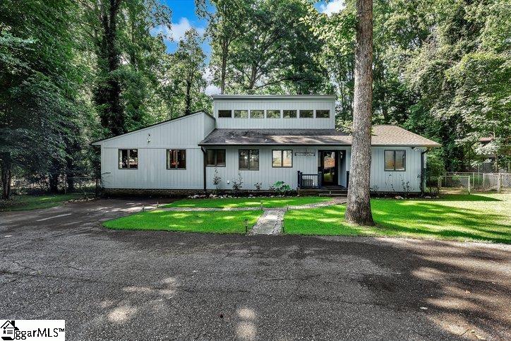 123 Forest Drive Property Photo 1