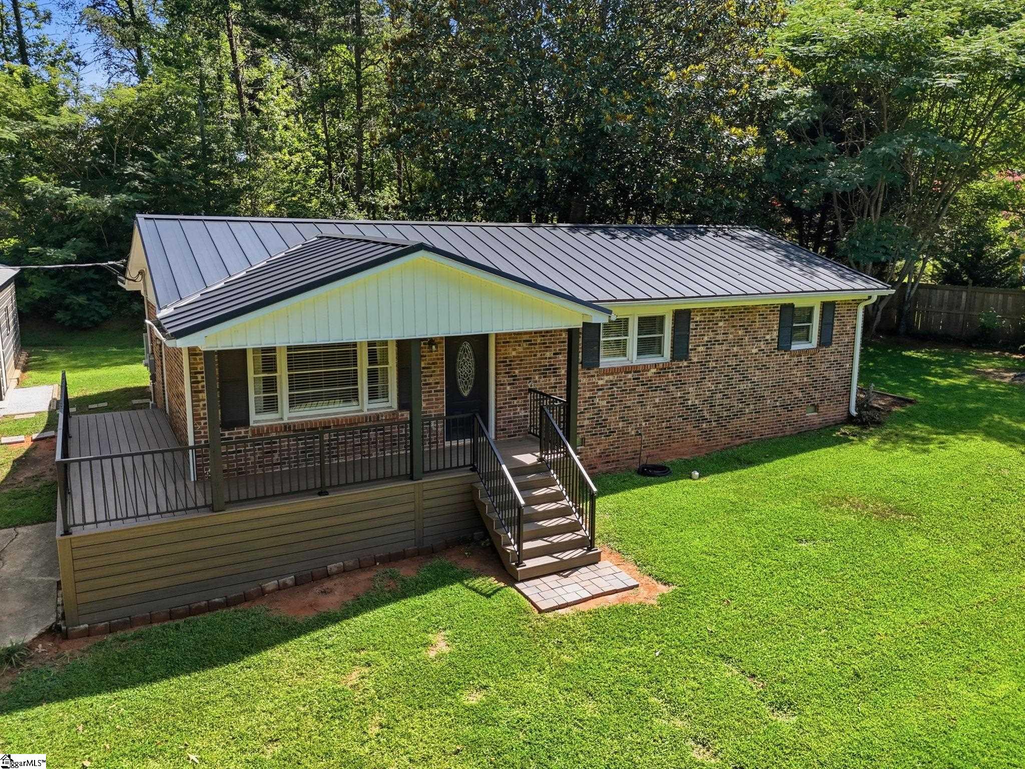30 Dogwood Drive Property Photo 2
