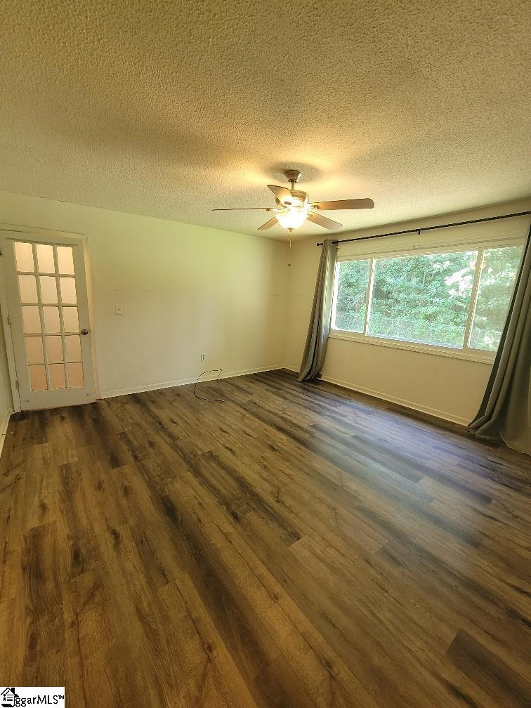 309 Seabury Drive Property Photo 10