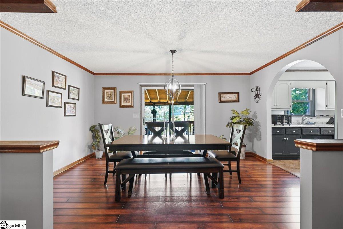 707 Reid School Road Property Photo 4