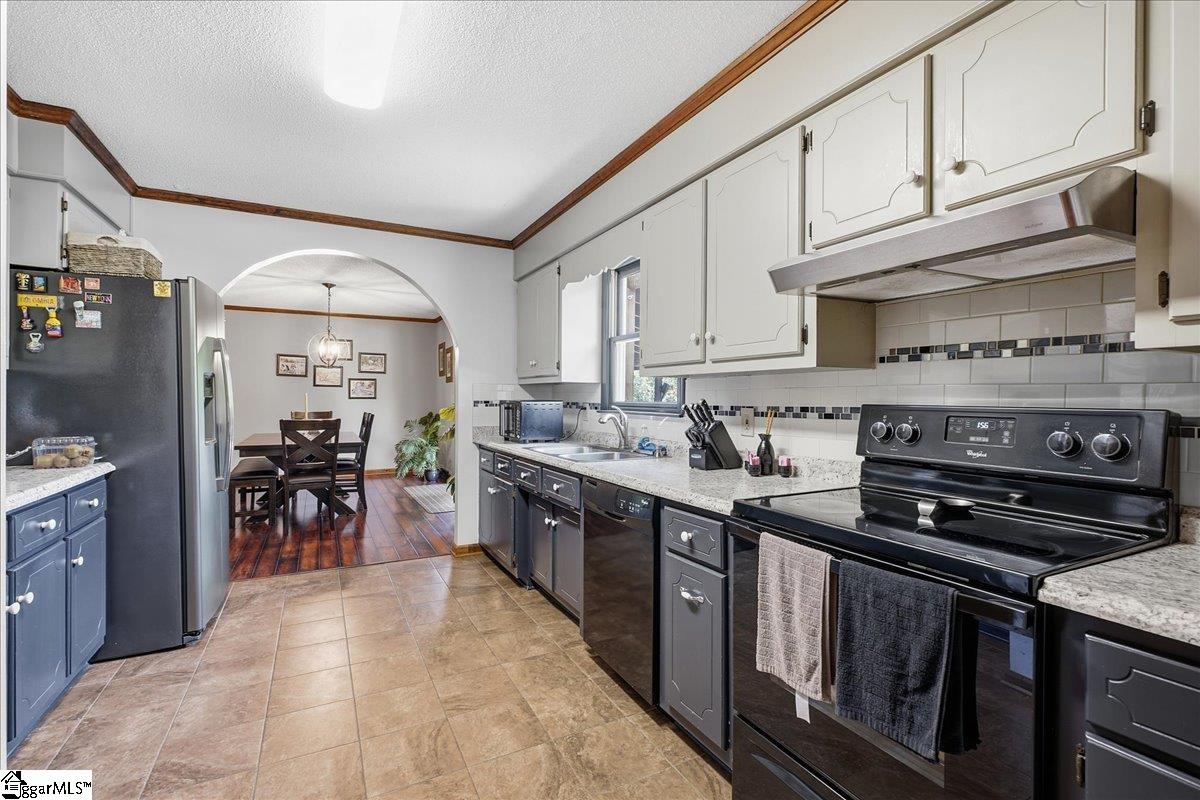 707 Reid School Road Property Photo 7