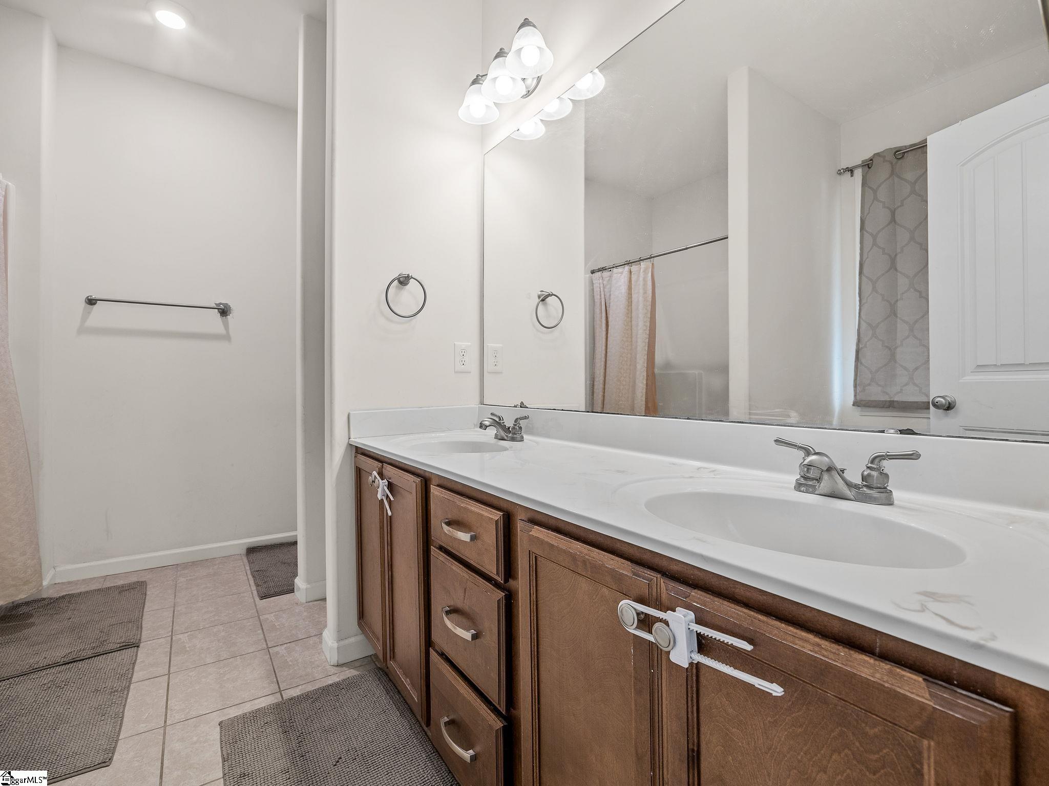 200 Everard Lane Property Photo 16
