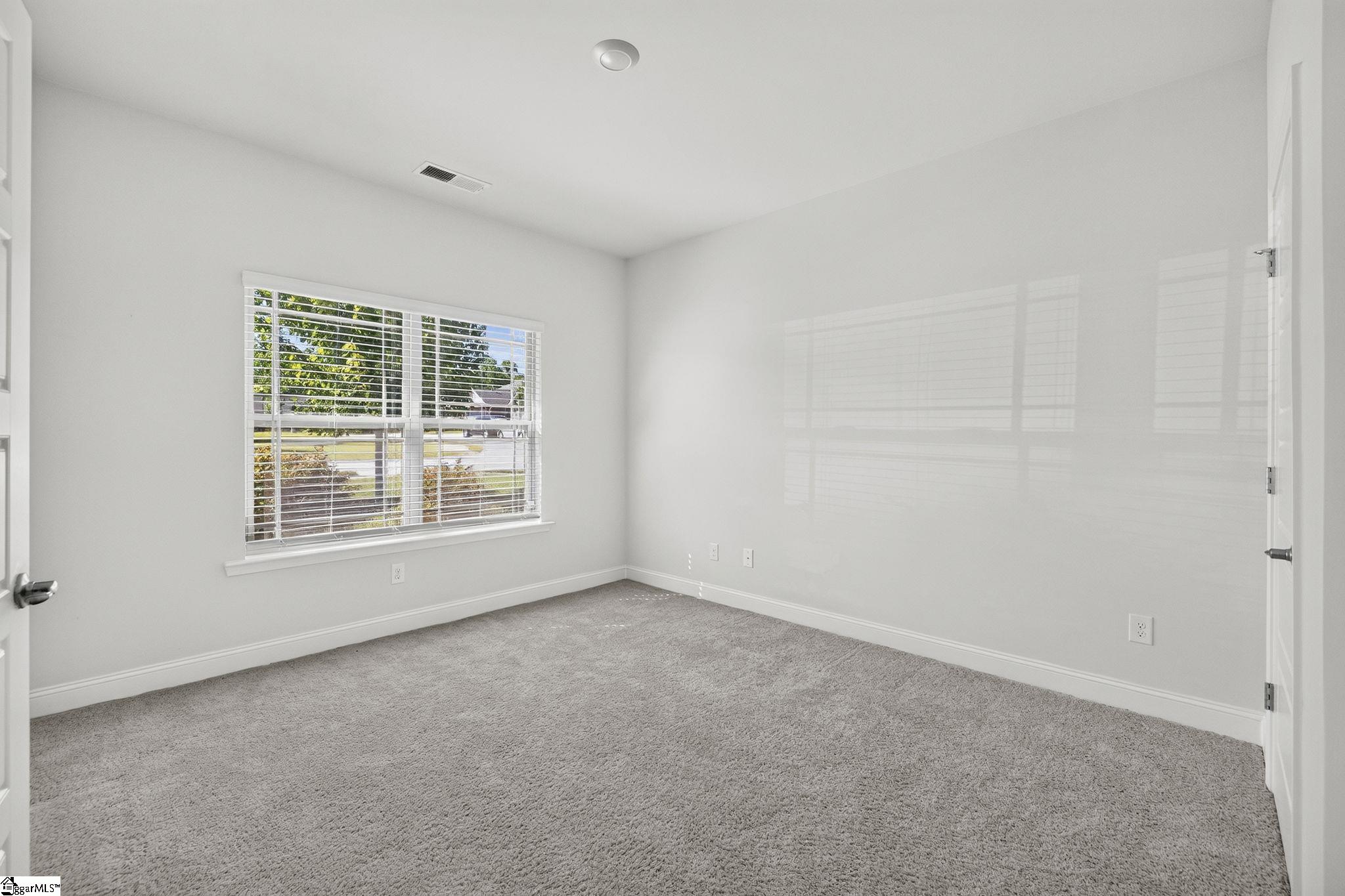 501 Flying Squirrel Way Property Photo 6