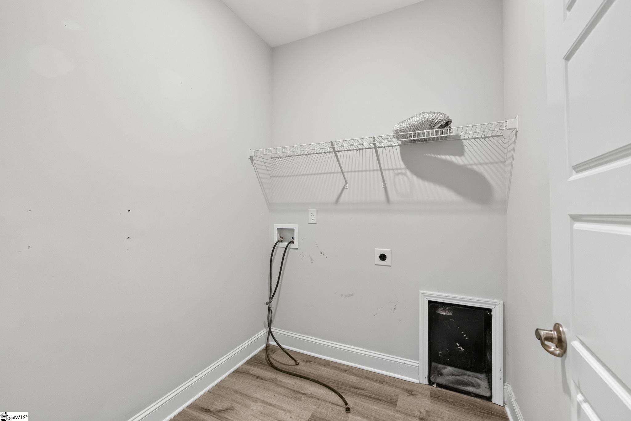 501 Flying Squirrel Way Property Photo 18