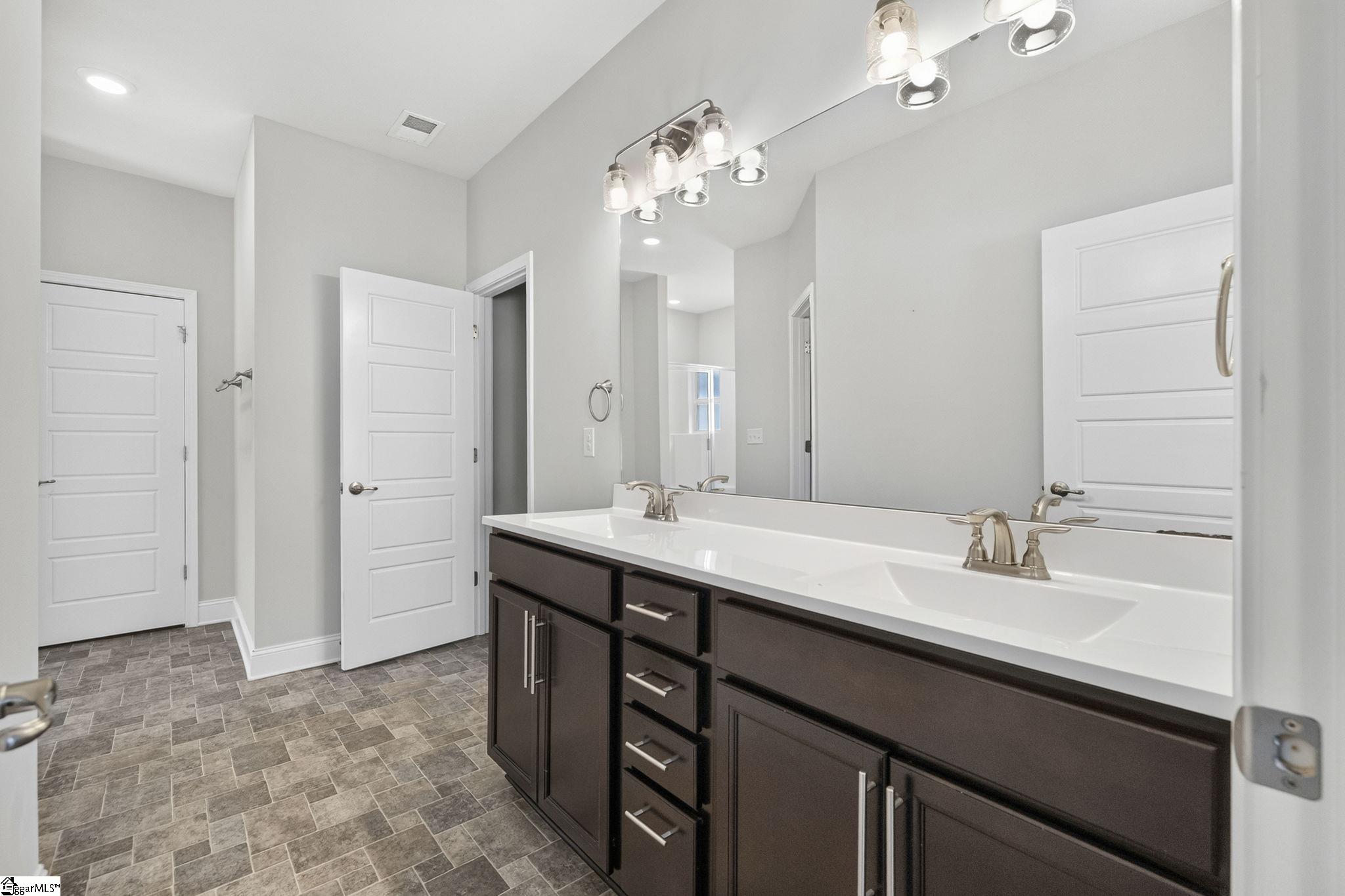501 Flying Squirrel Way Property Photo 22