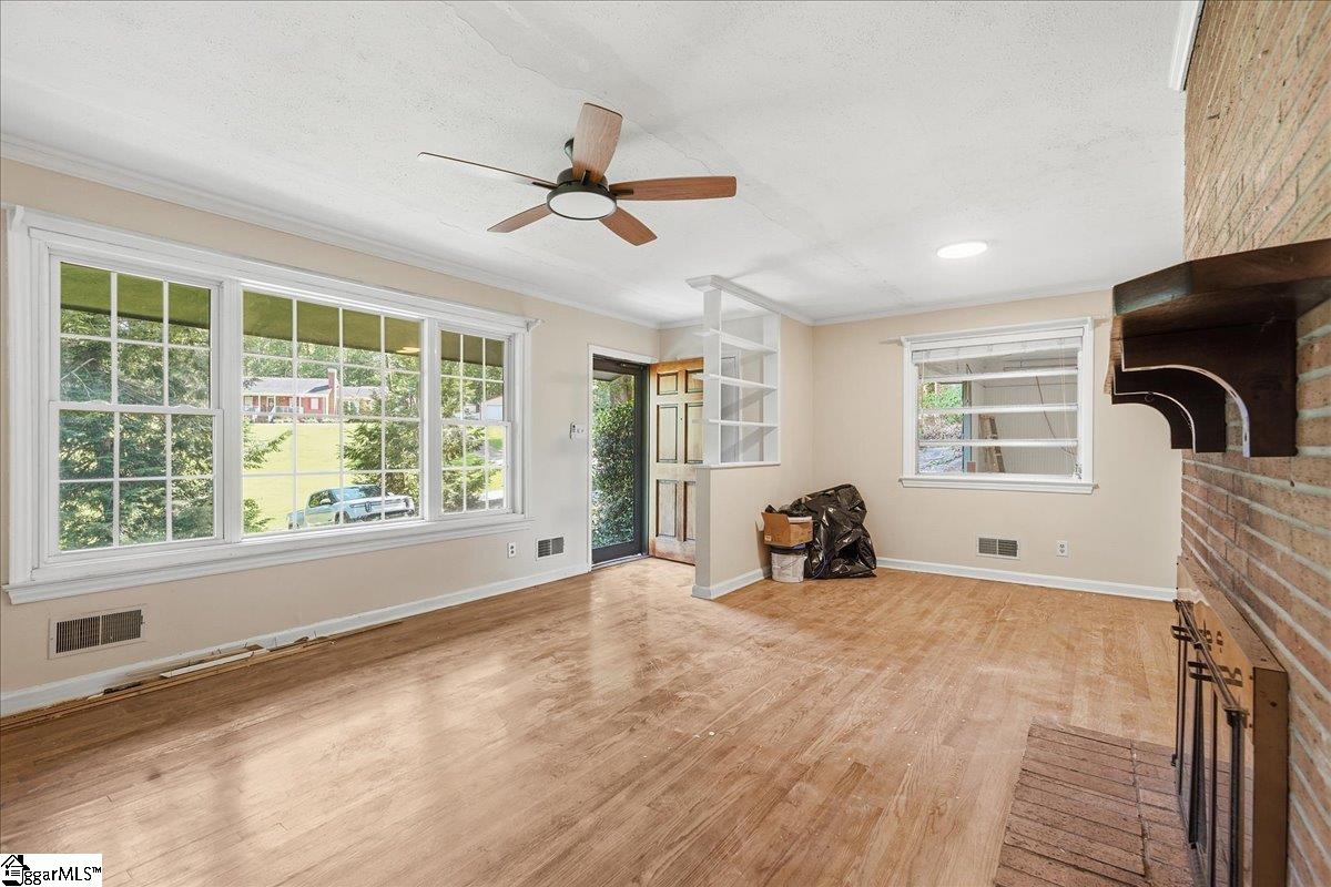 650 Springhill Avenue Property Photo 9