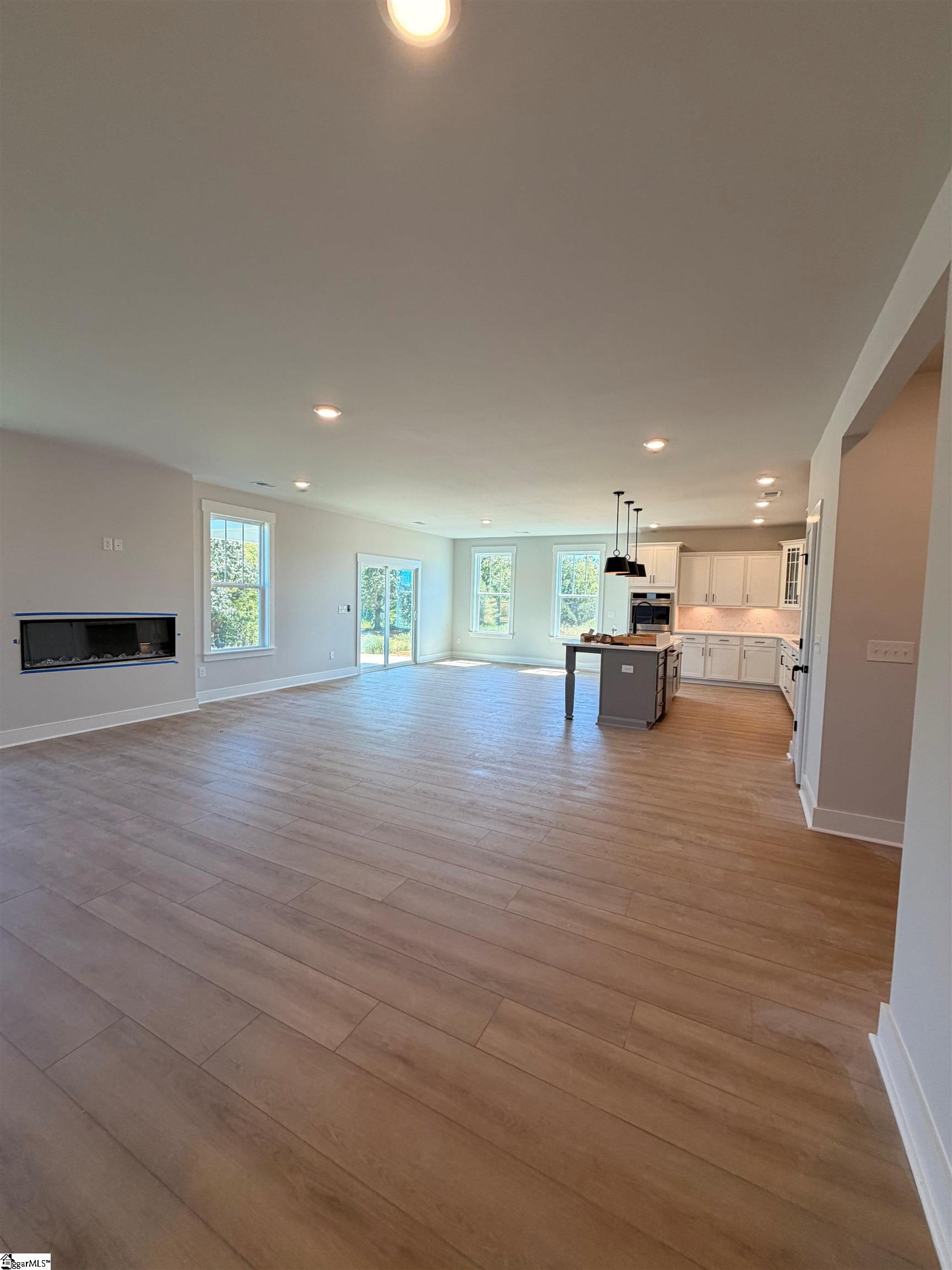 551 Winstone Trail Property Photo 4