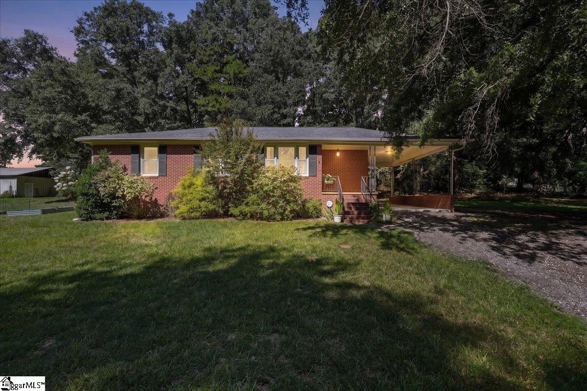 5 Lamar Circle