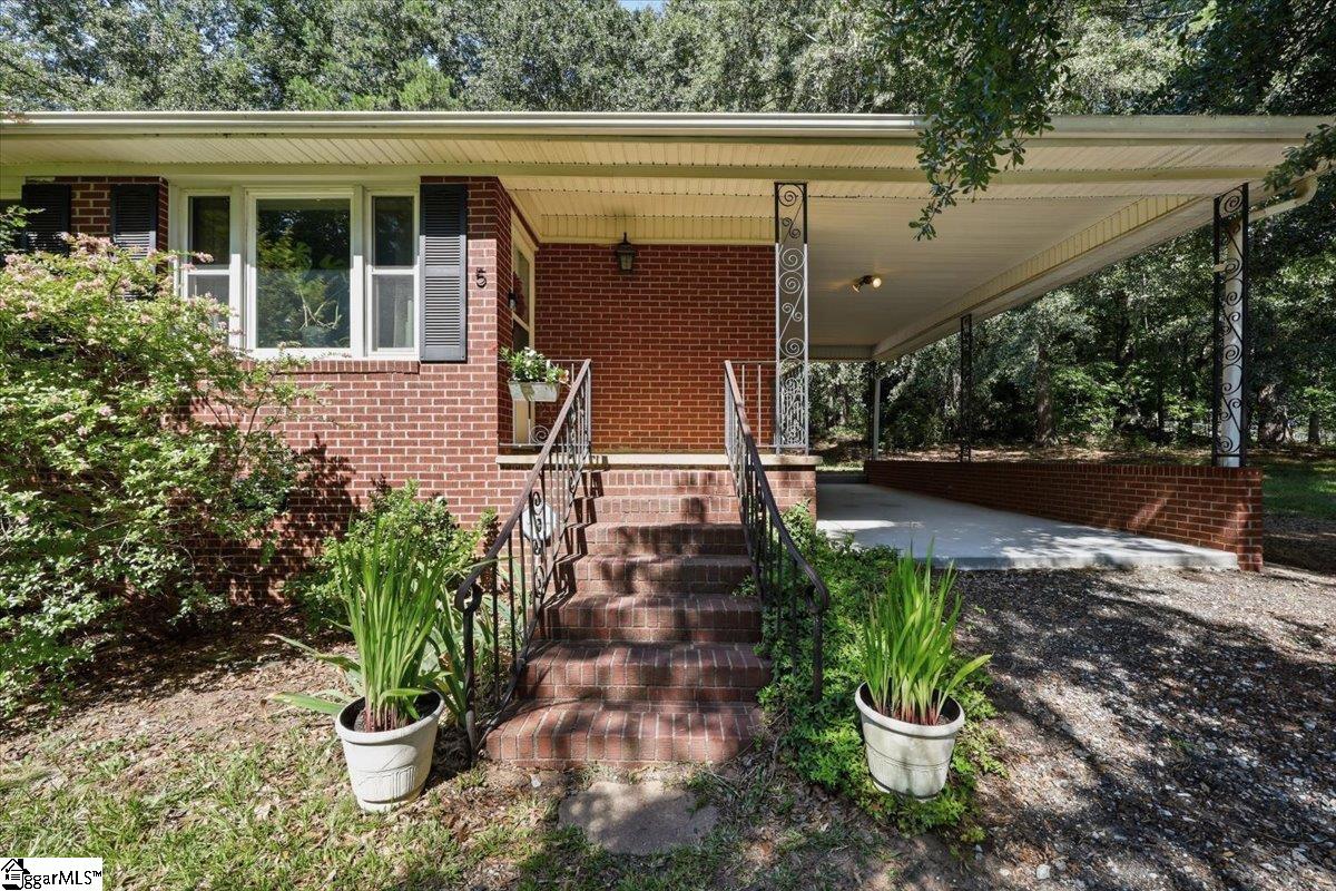 5 Lamar Circle Property Photo 4