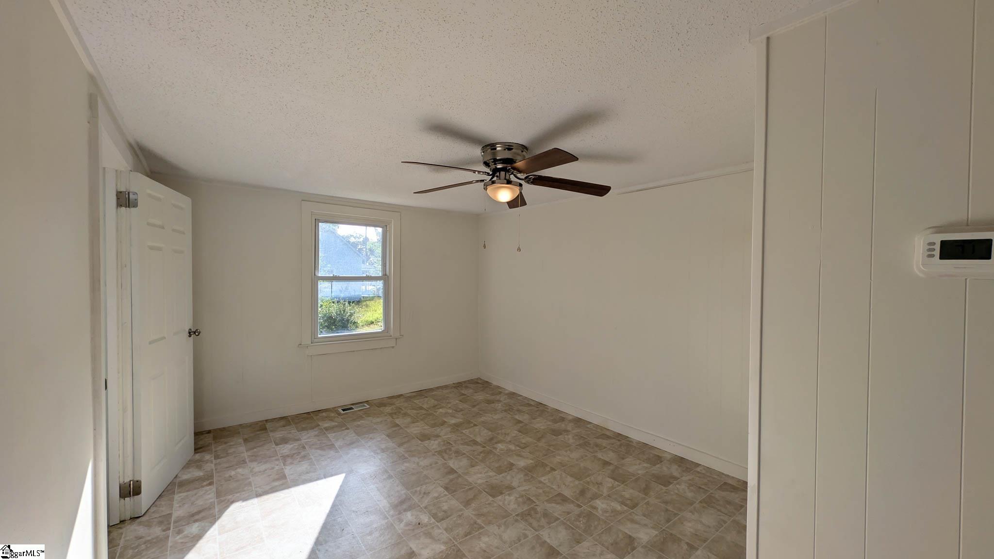 217 Railroad Street Property Photo 3