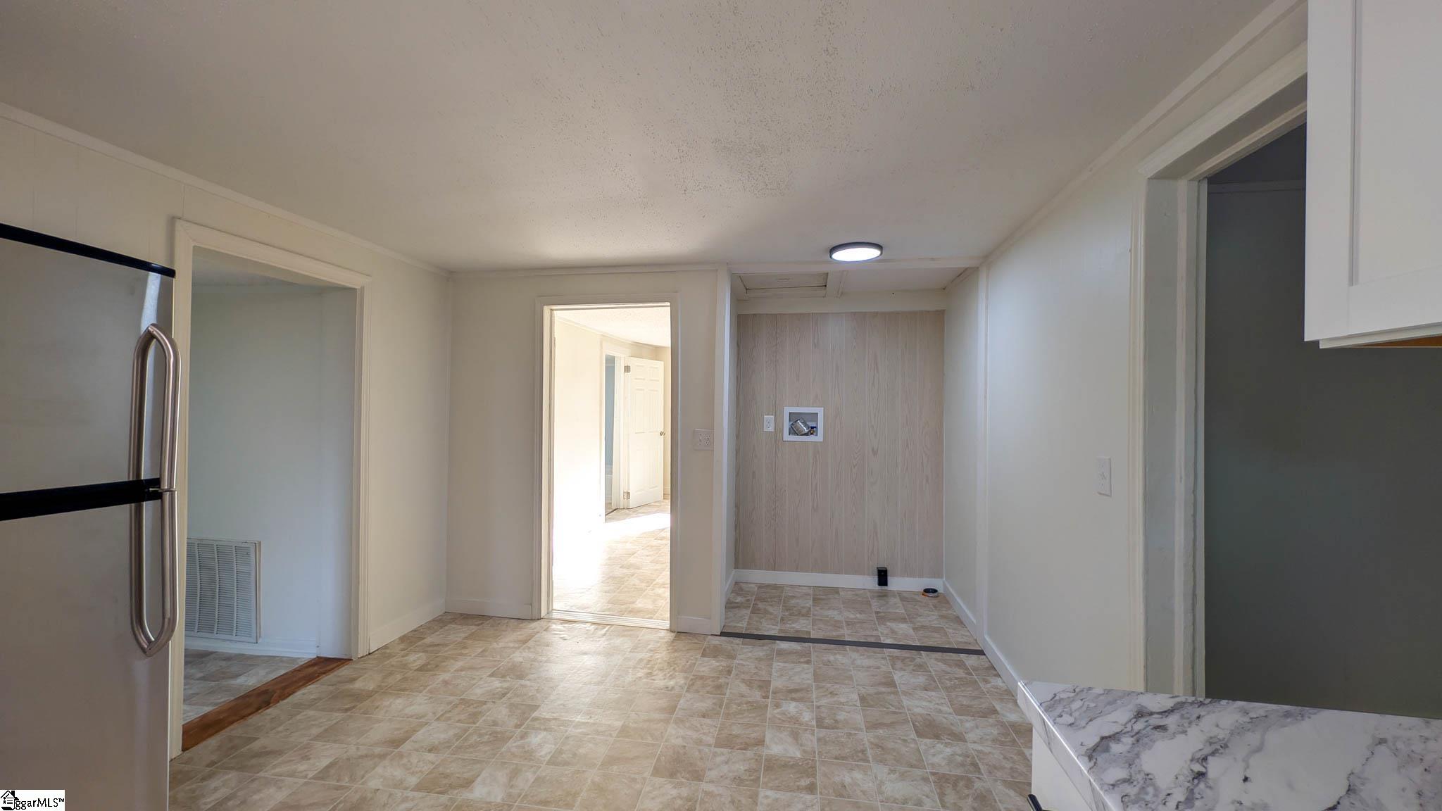 217 Railroad Street Property Photo 5